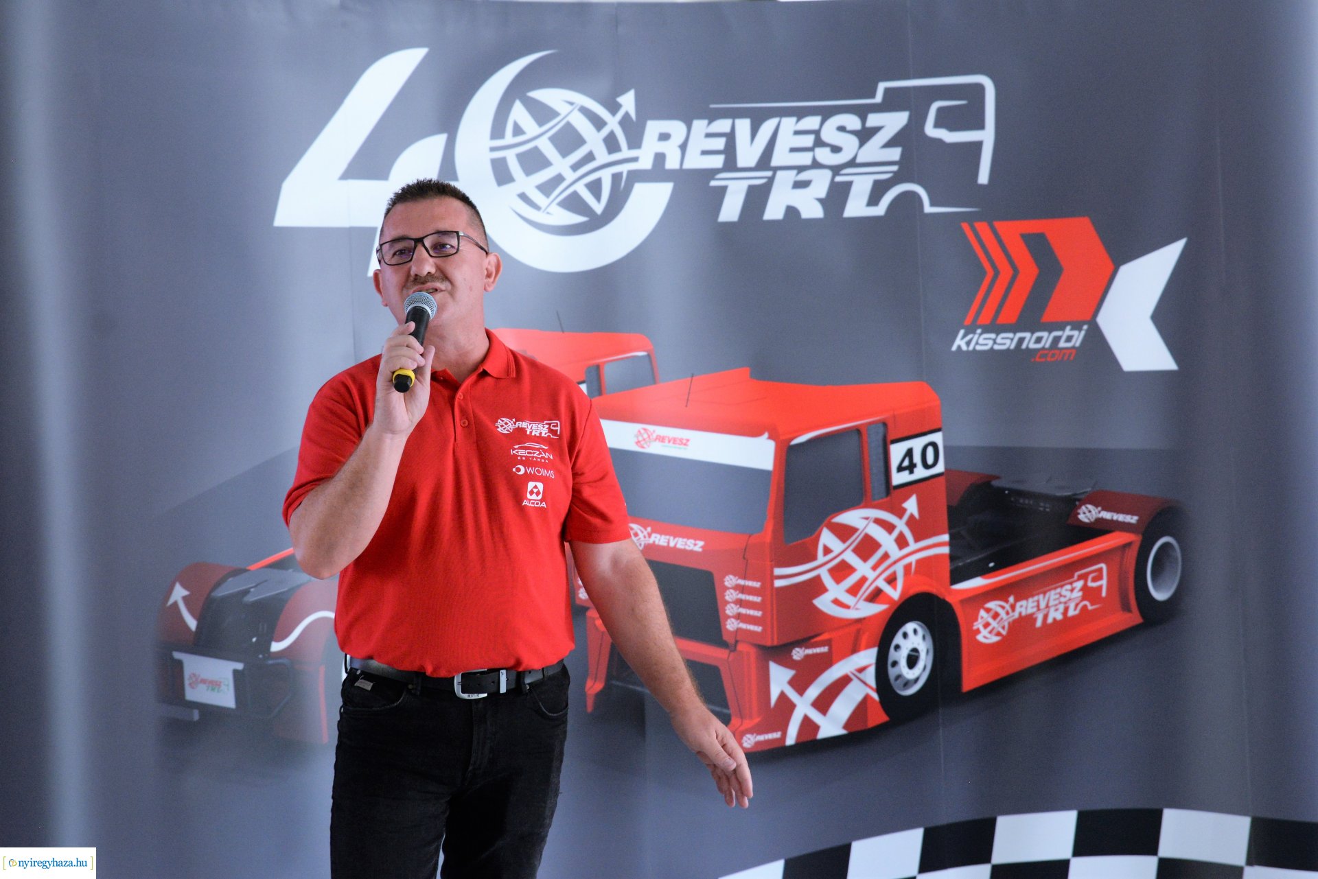 A Révész Truck Racing Team hivatalos versenykamion bemutatója