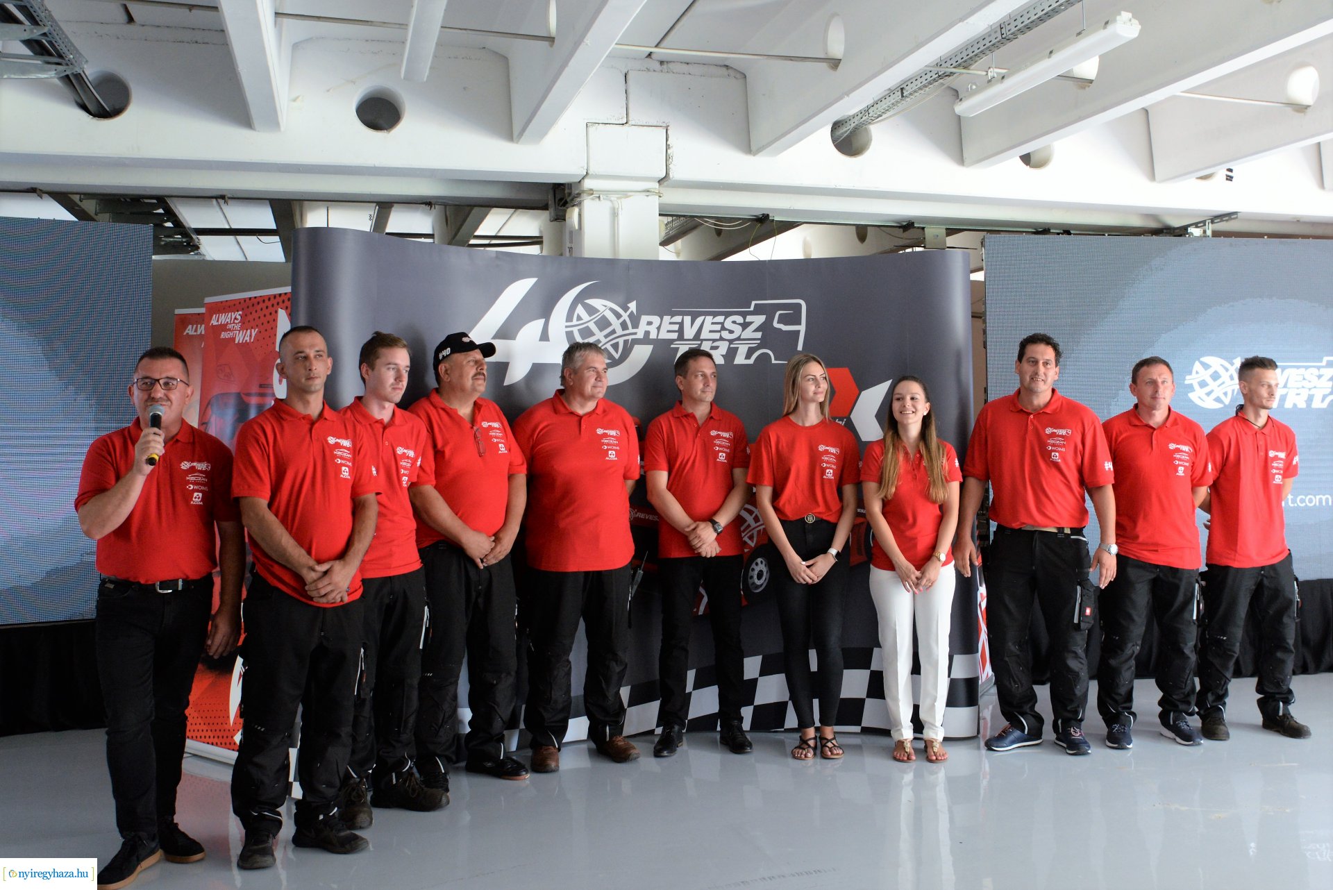 A Révész Truck Racing Team hivatalos versenykamion bemutatója