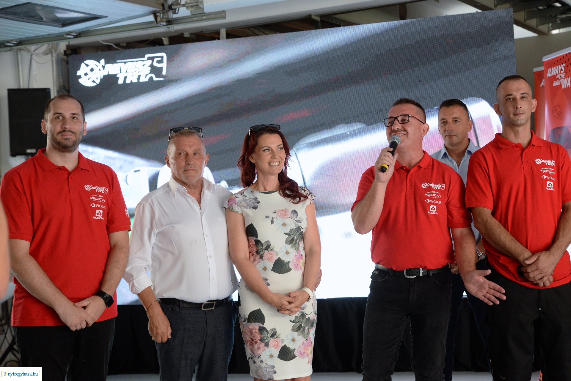 A Révész Truck Racing Team hivatalos versenykamion bemutatója