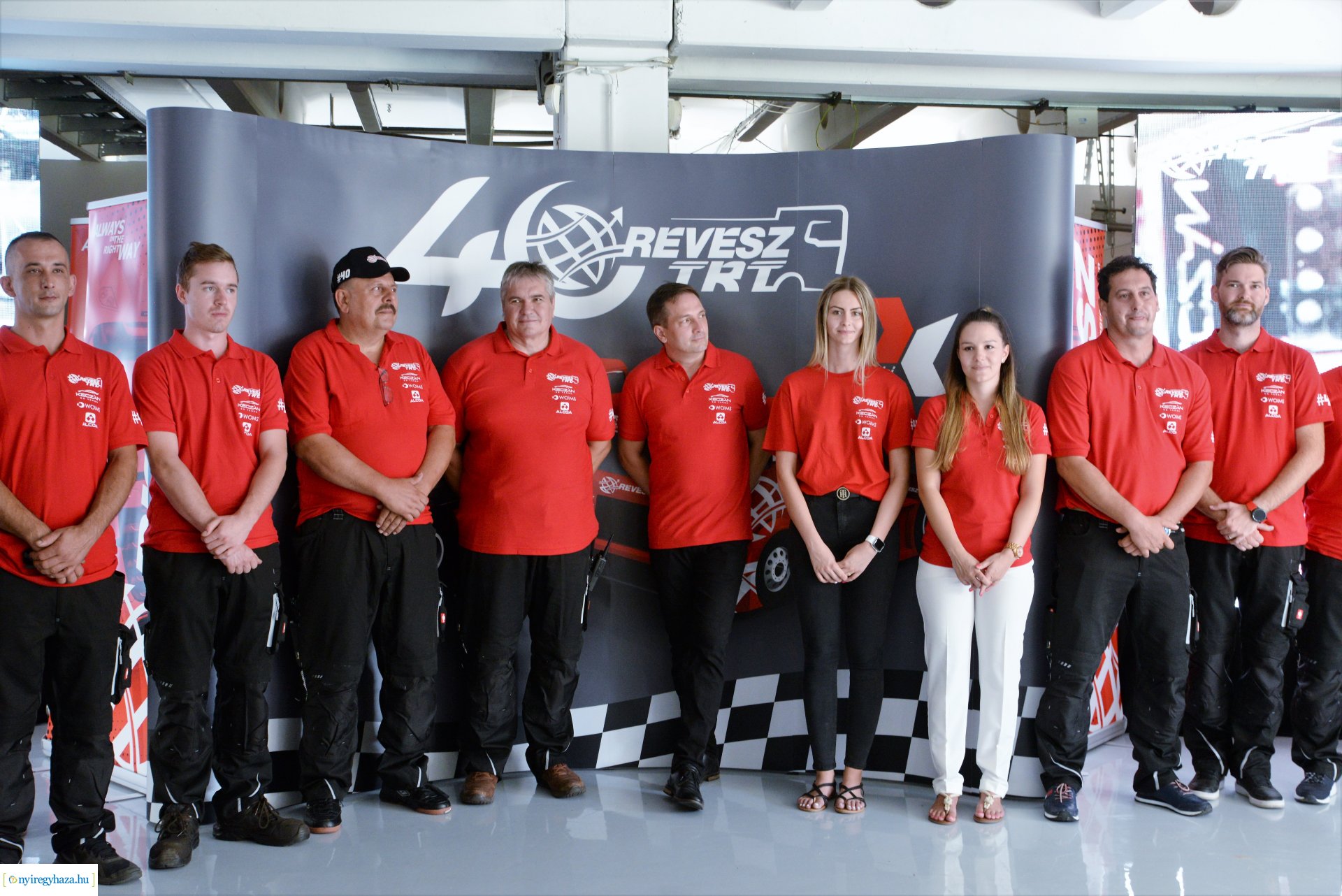 A Révész Truck Racing Team hivatalos versenykamion bemutatója