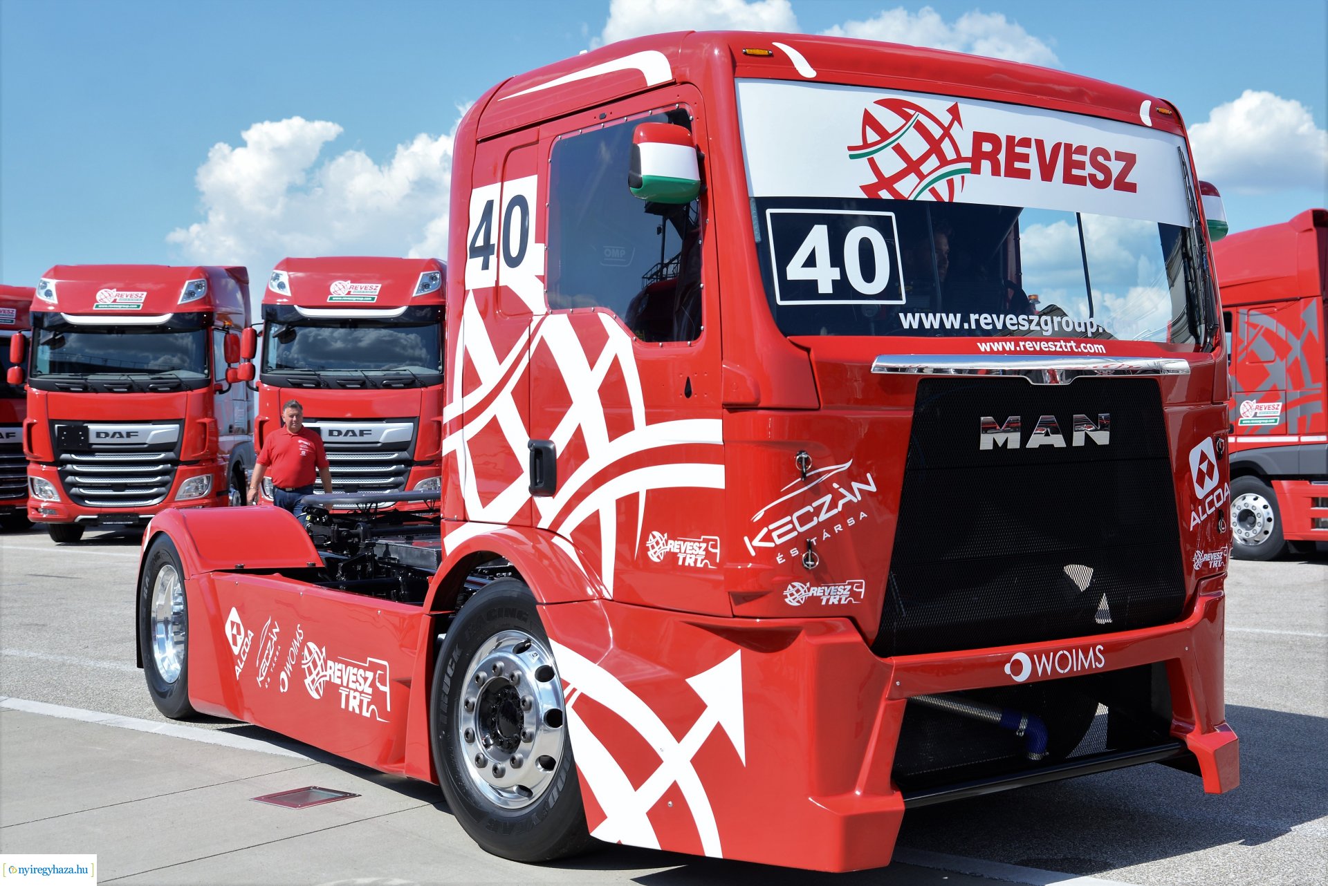 A Révész Truck Racing Team hivatalos versenykamion bemutatója