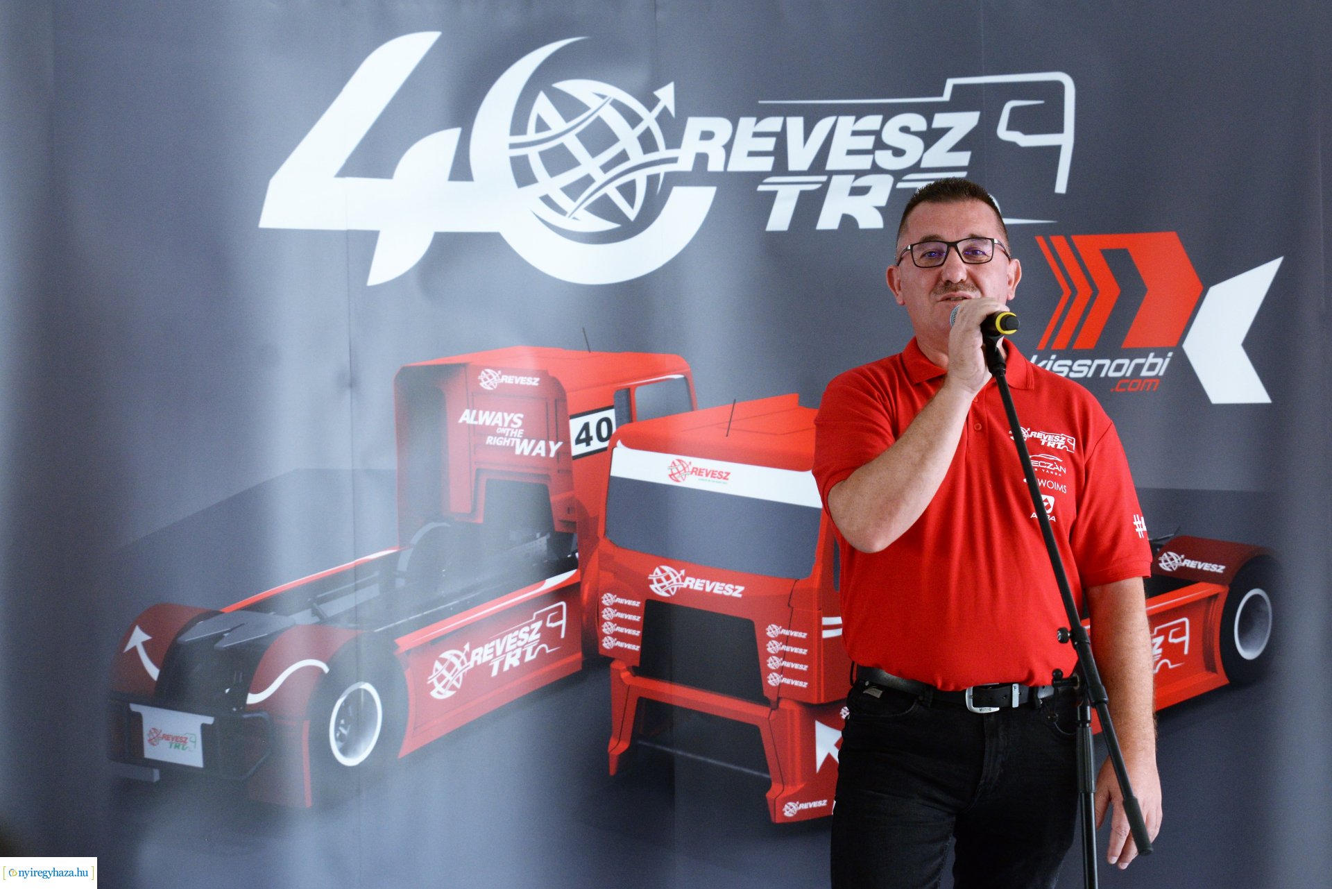 A Révész Truck Racing Team hivatalos versenykamion bemutatója
