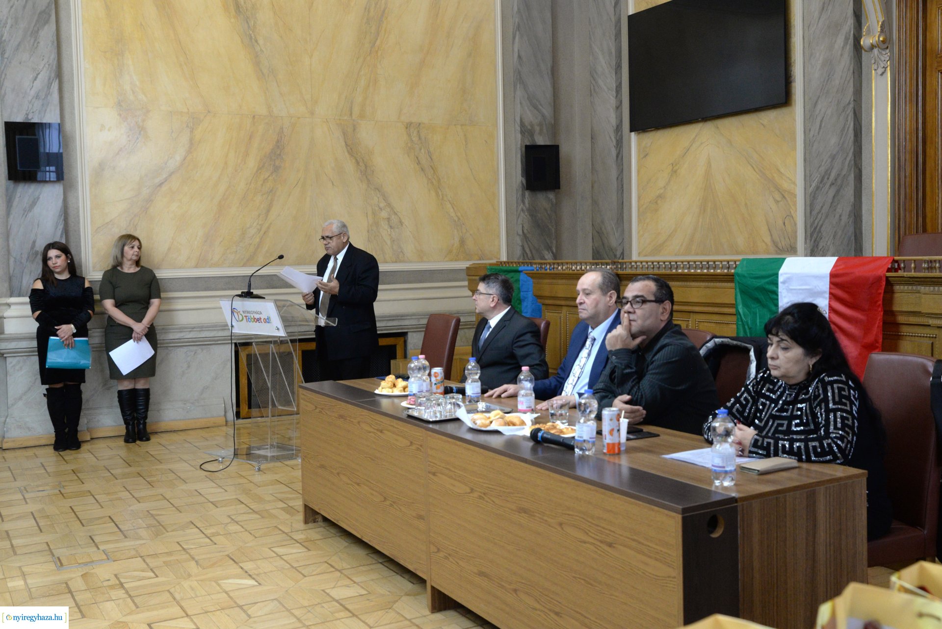 A Roma Nemzetiségi Önkormányzat kitüntetéseinek átadása