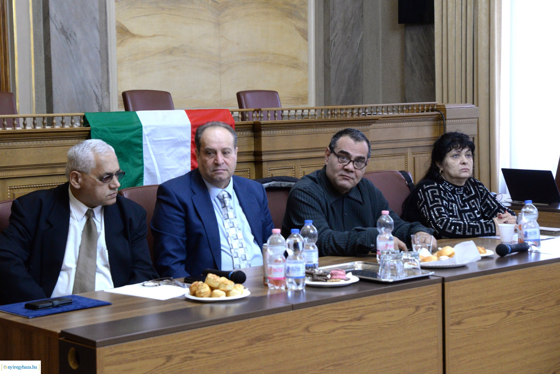 A Roma Nemzetiségi Önkormányzat kitüntetéseinek átadása