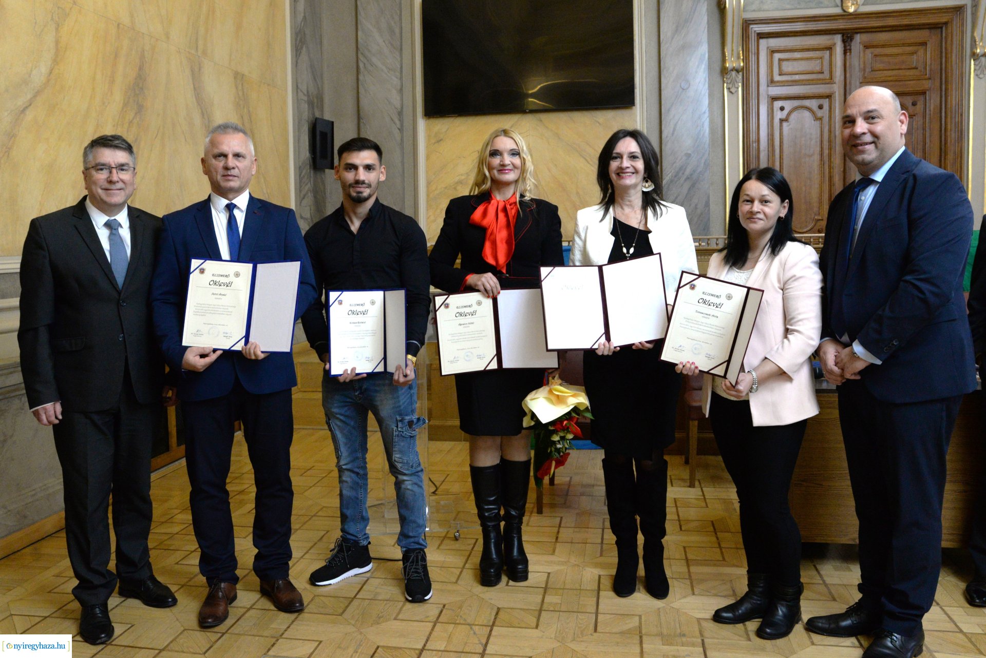 A Roma Nemzetiségi Önkormányzat kitüntetéseinek átadása