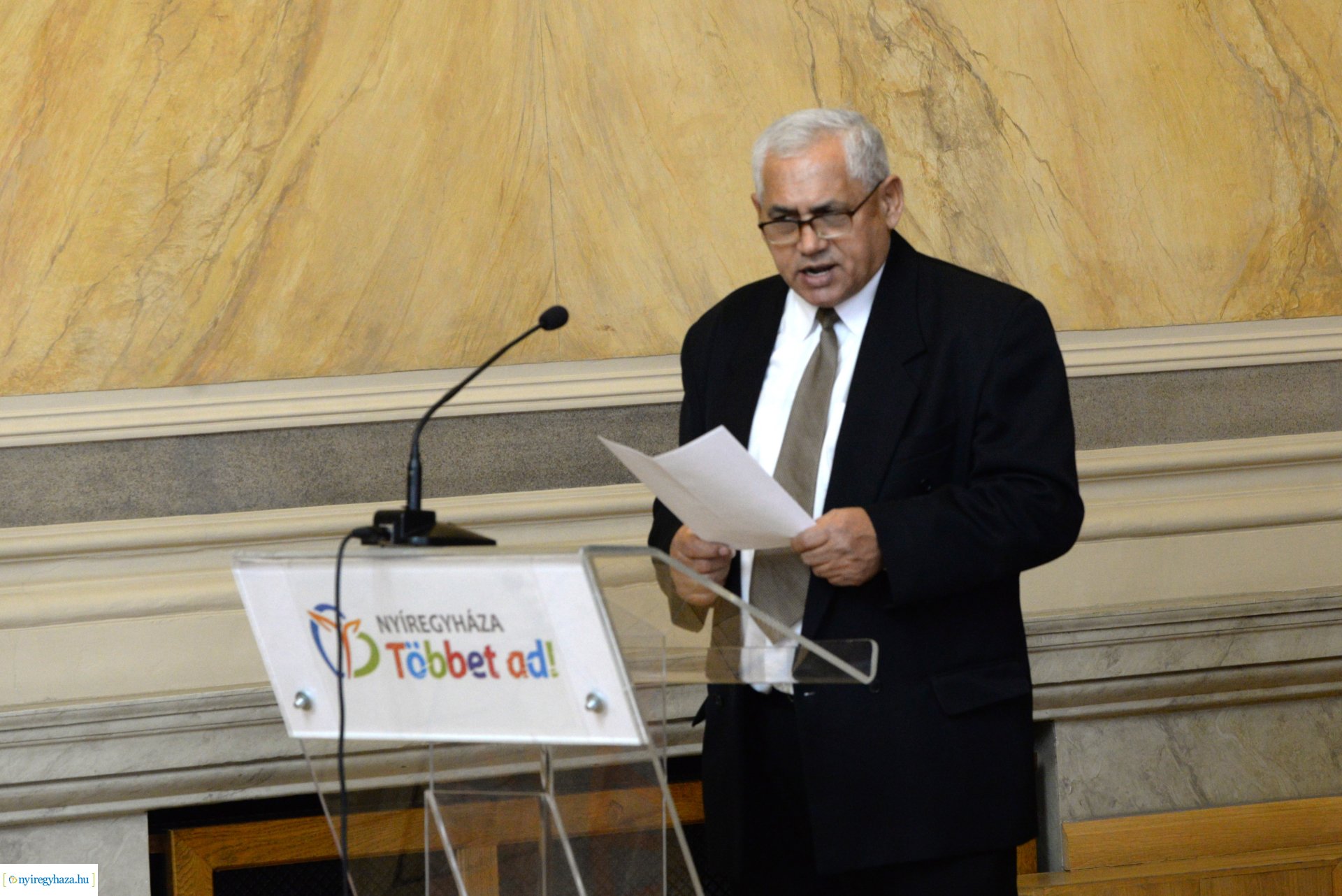 A Roma Nemzetiségi Önkormányzat kitüntetéseinek átadása