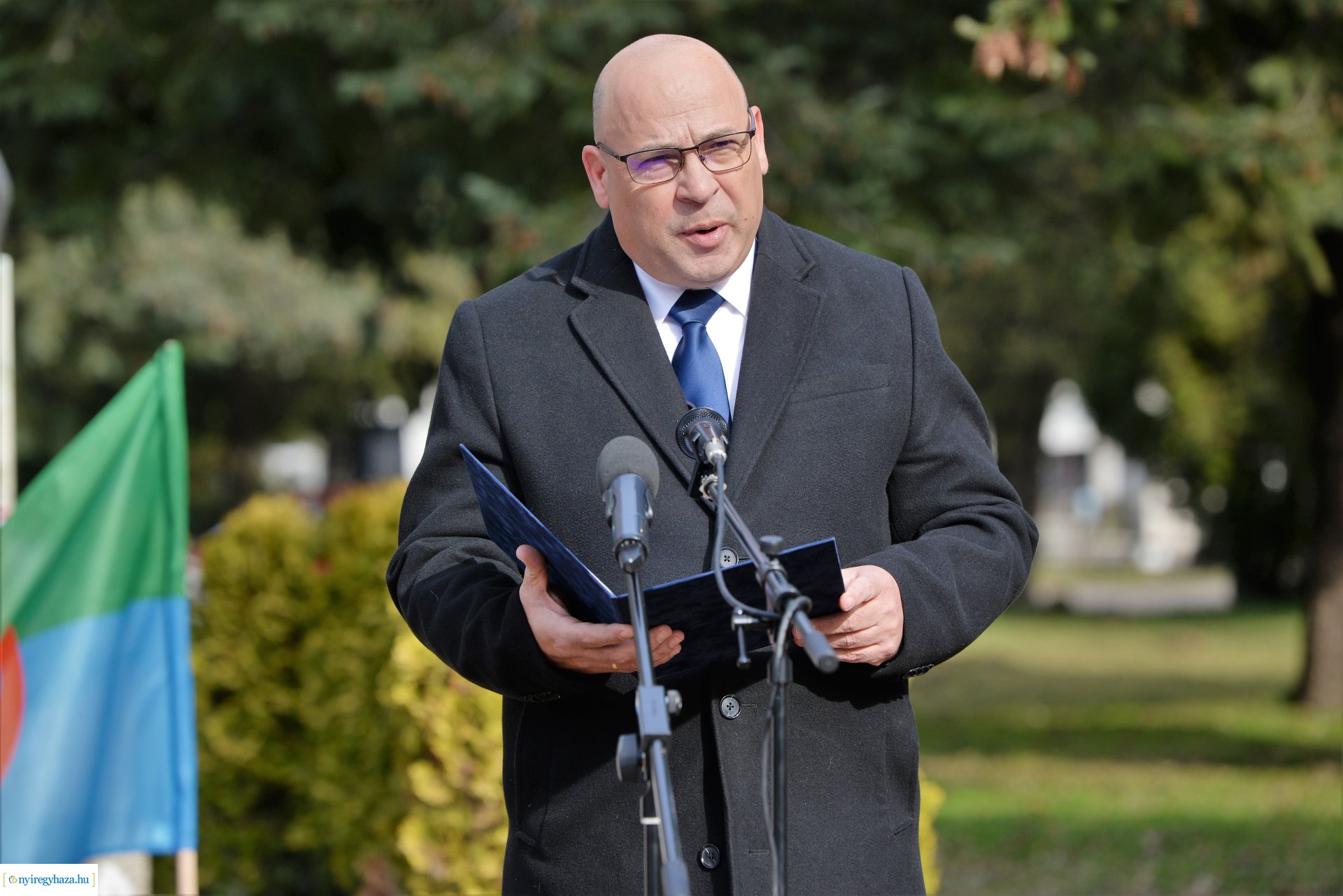 A romák elleni sorozatgyilkosságok áldozataira emlékeztek