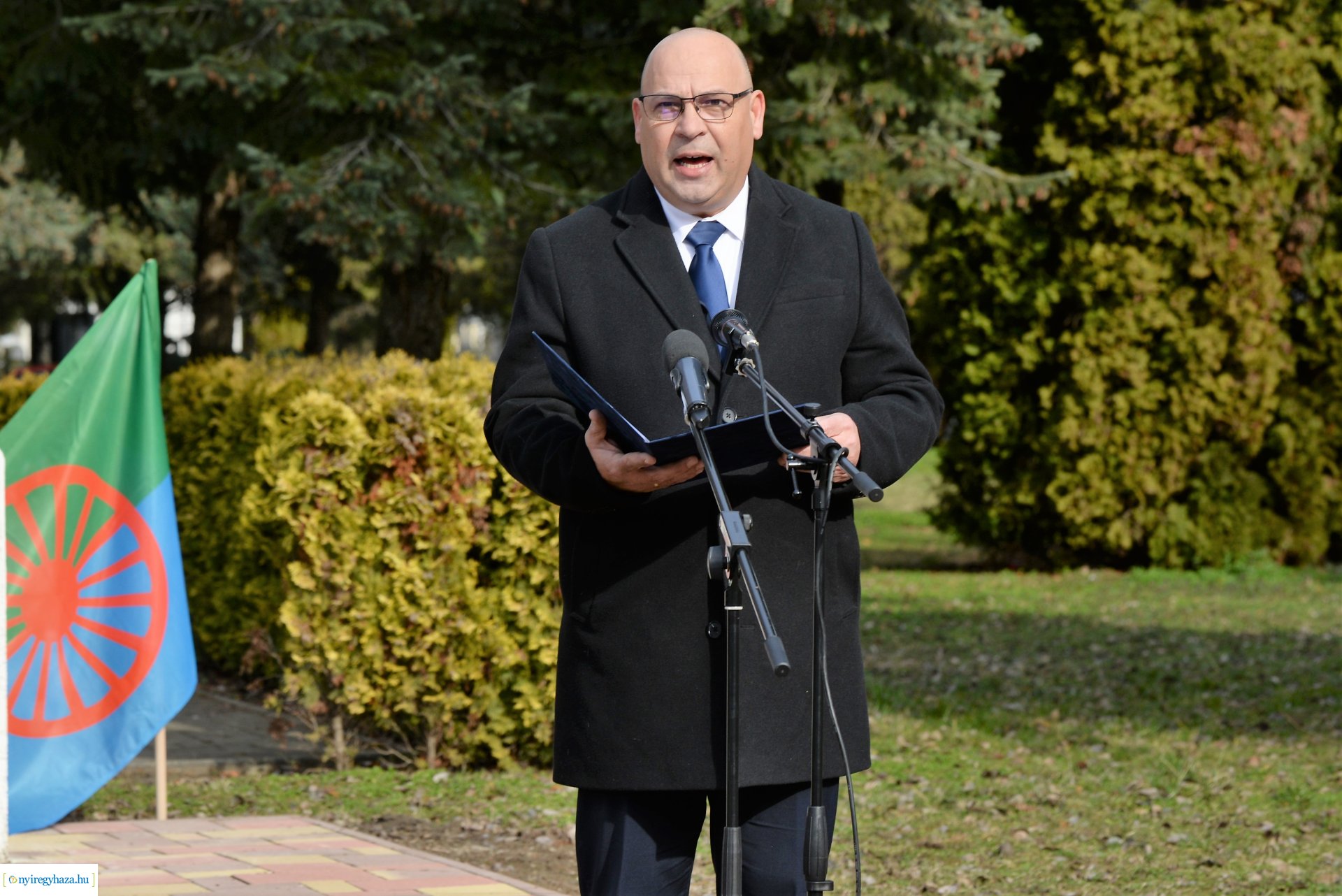 A romák elleni sorozatgyilkosságok áldozataira emlékeztek