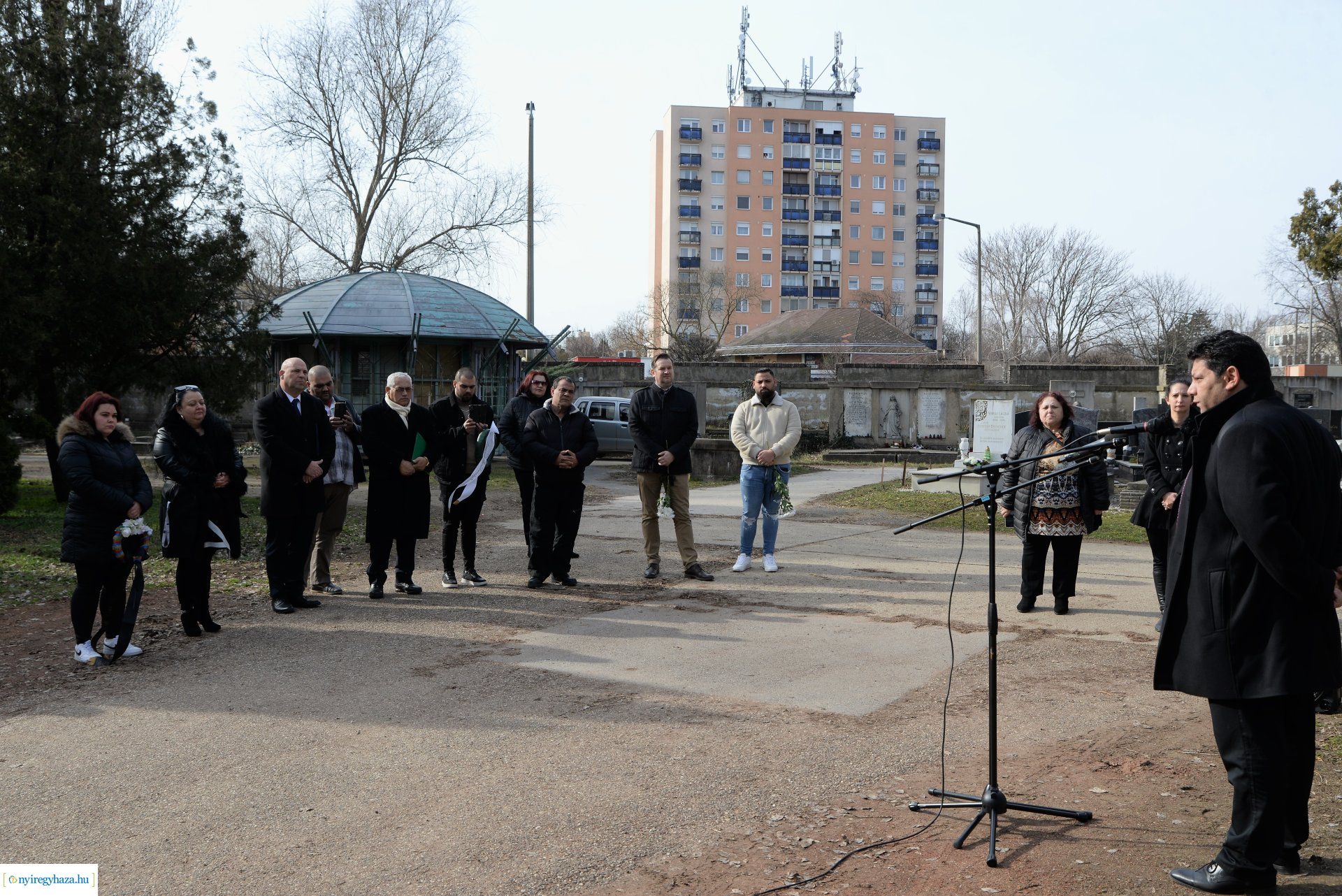 A romák elleni sorozatgyilkosságok áldozataira emlékeztek