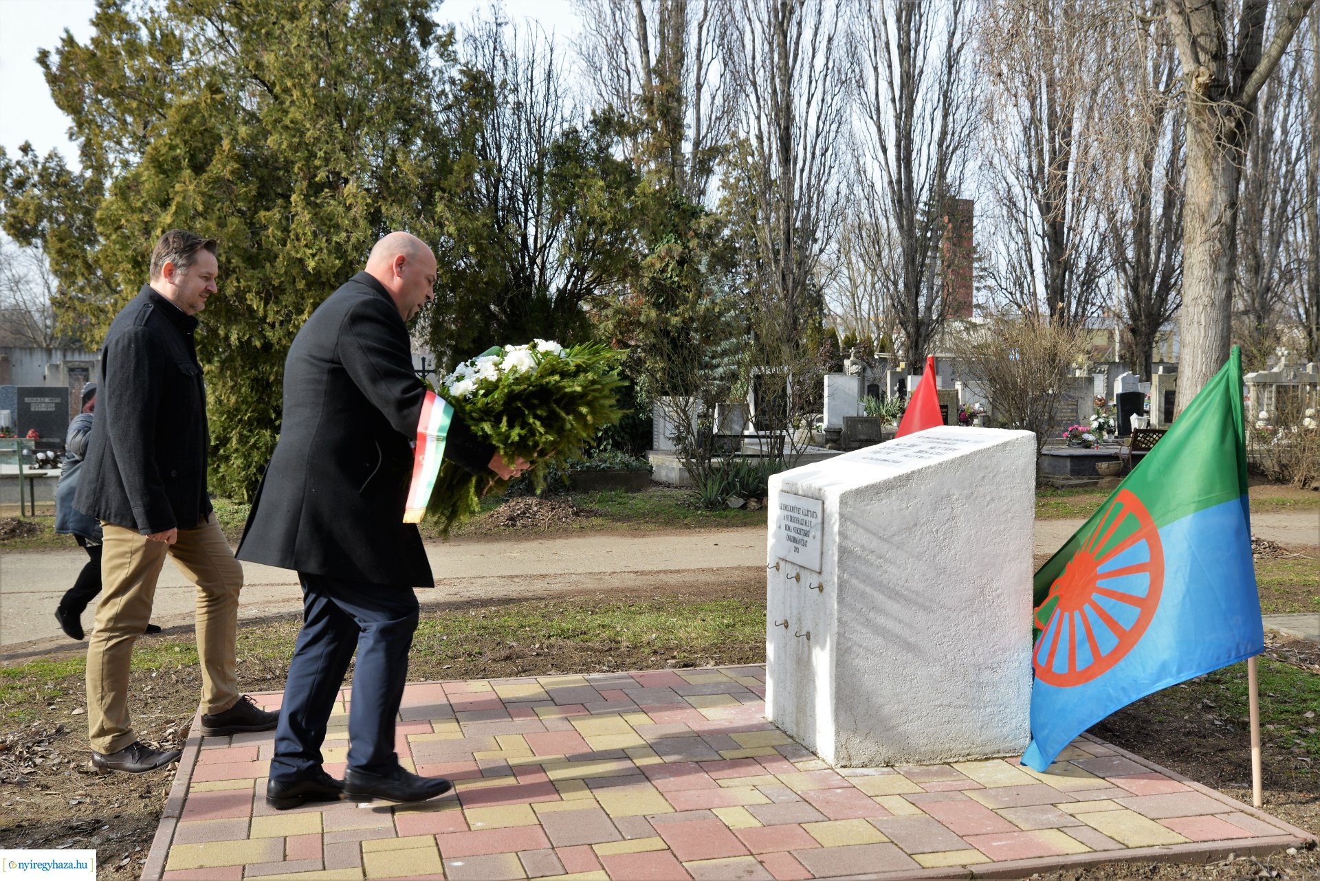 A romák elleni sorozatgyilkosságok áldozataira emlékeztek