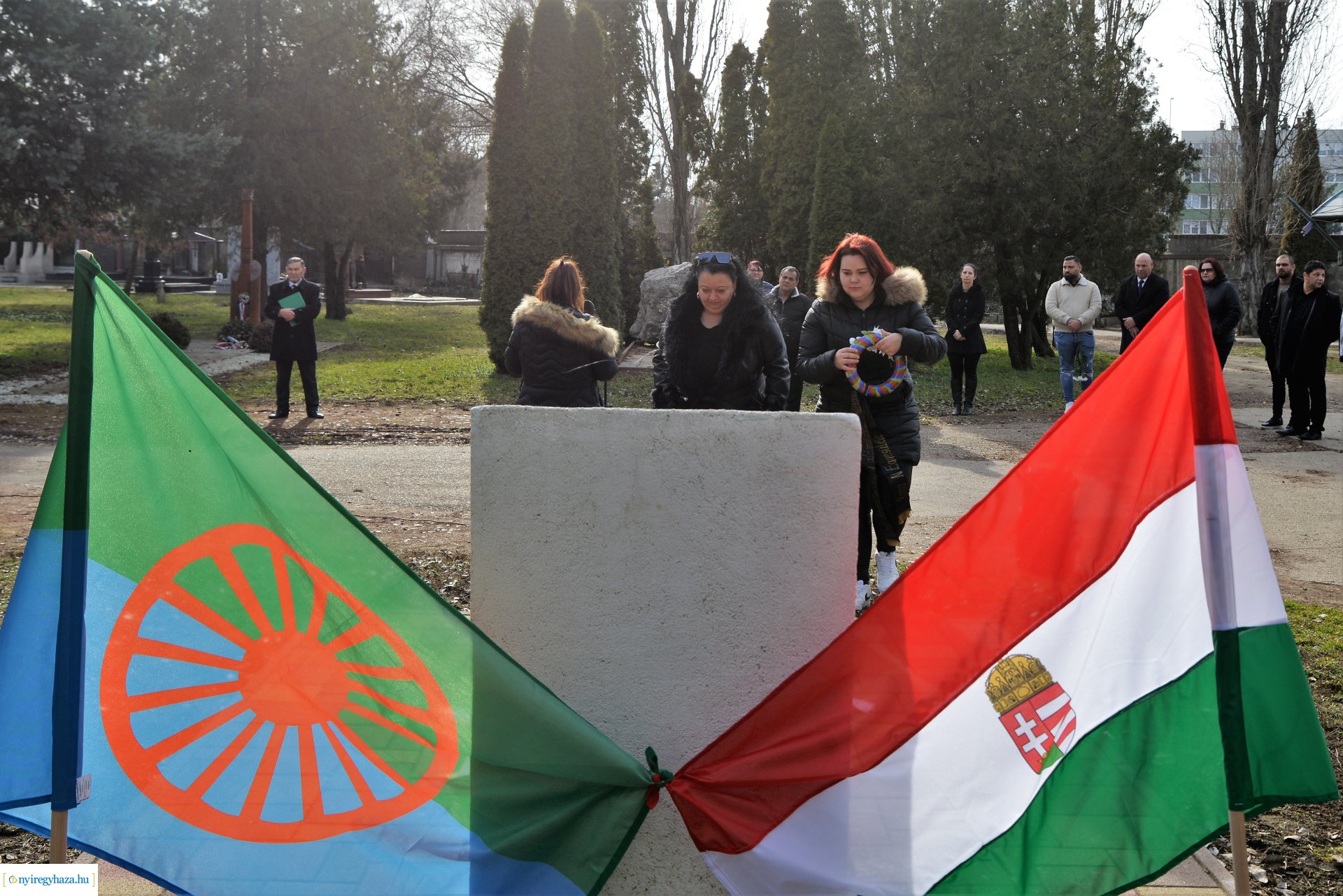 A romák elleni sorozatgyilkosságok áldozataira emlékeztek