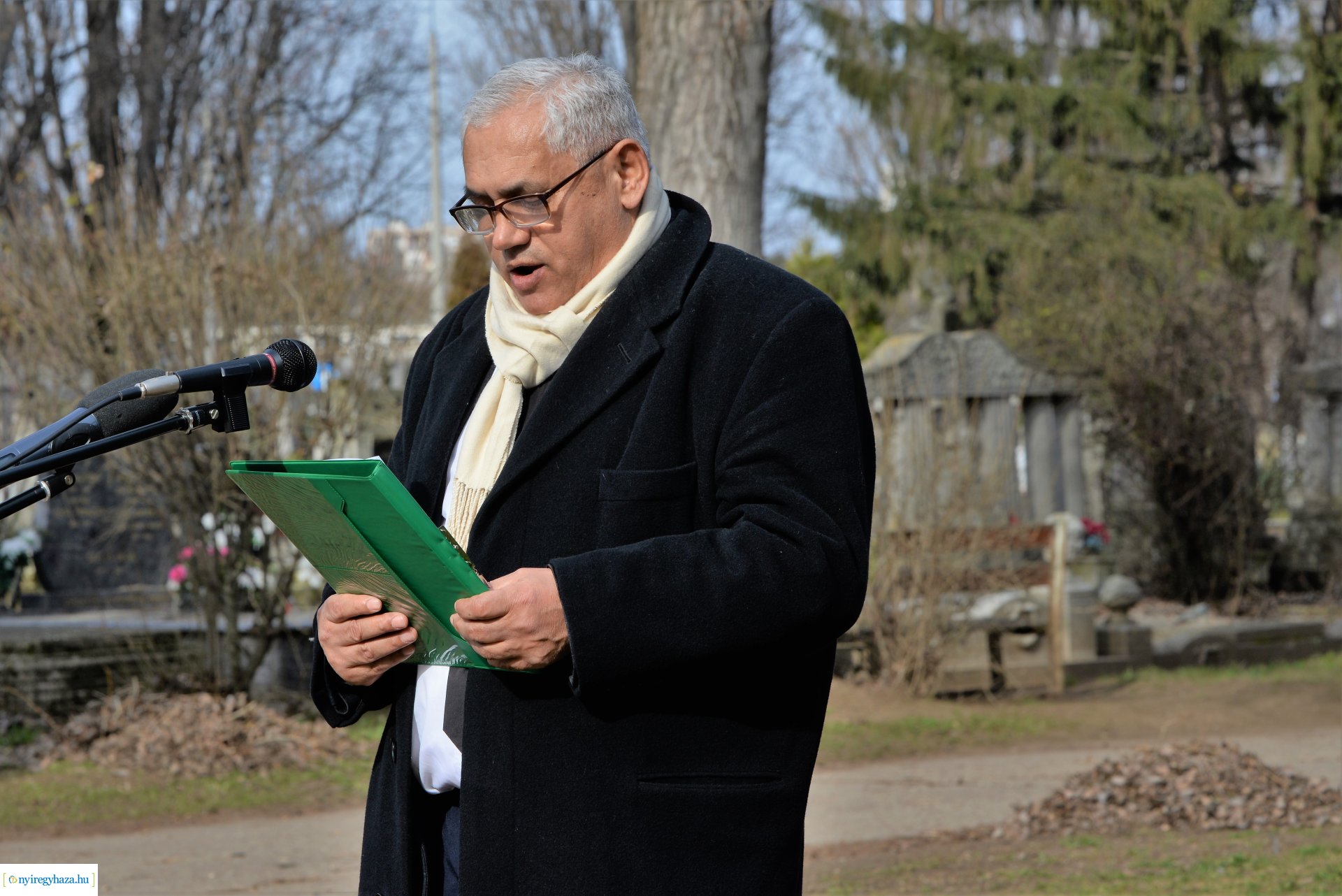 A romák elleni sorozatgyilkosságok áldozataira emlékeztek