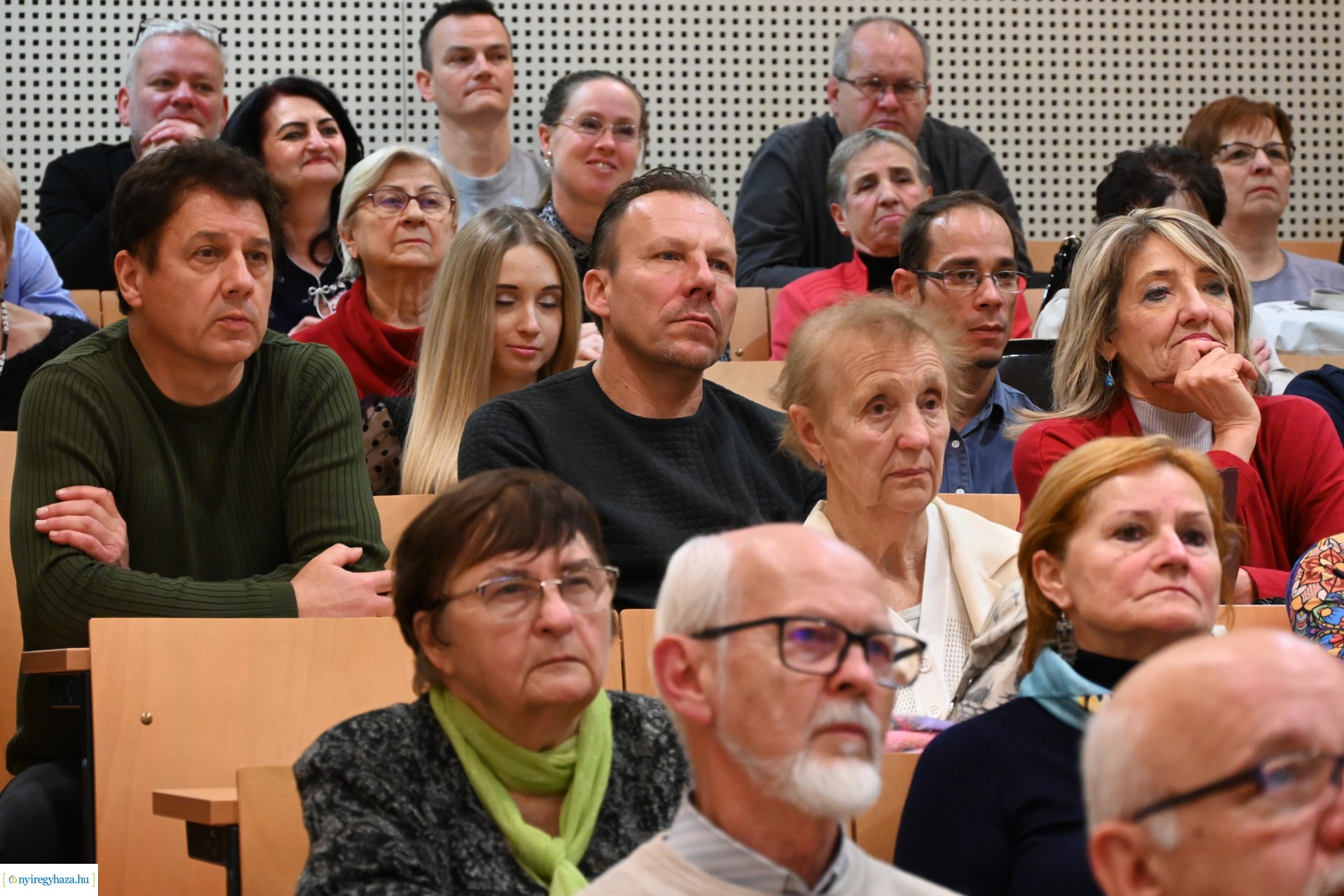 A sokaság fia-filmbemutató a könyvtárban