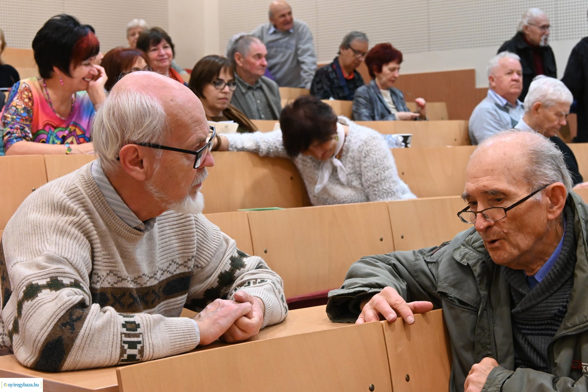 A sokaság fia-filmbemutató a könyvtárban