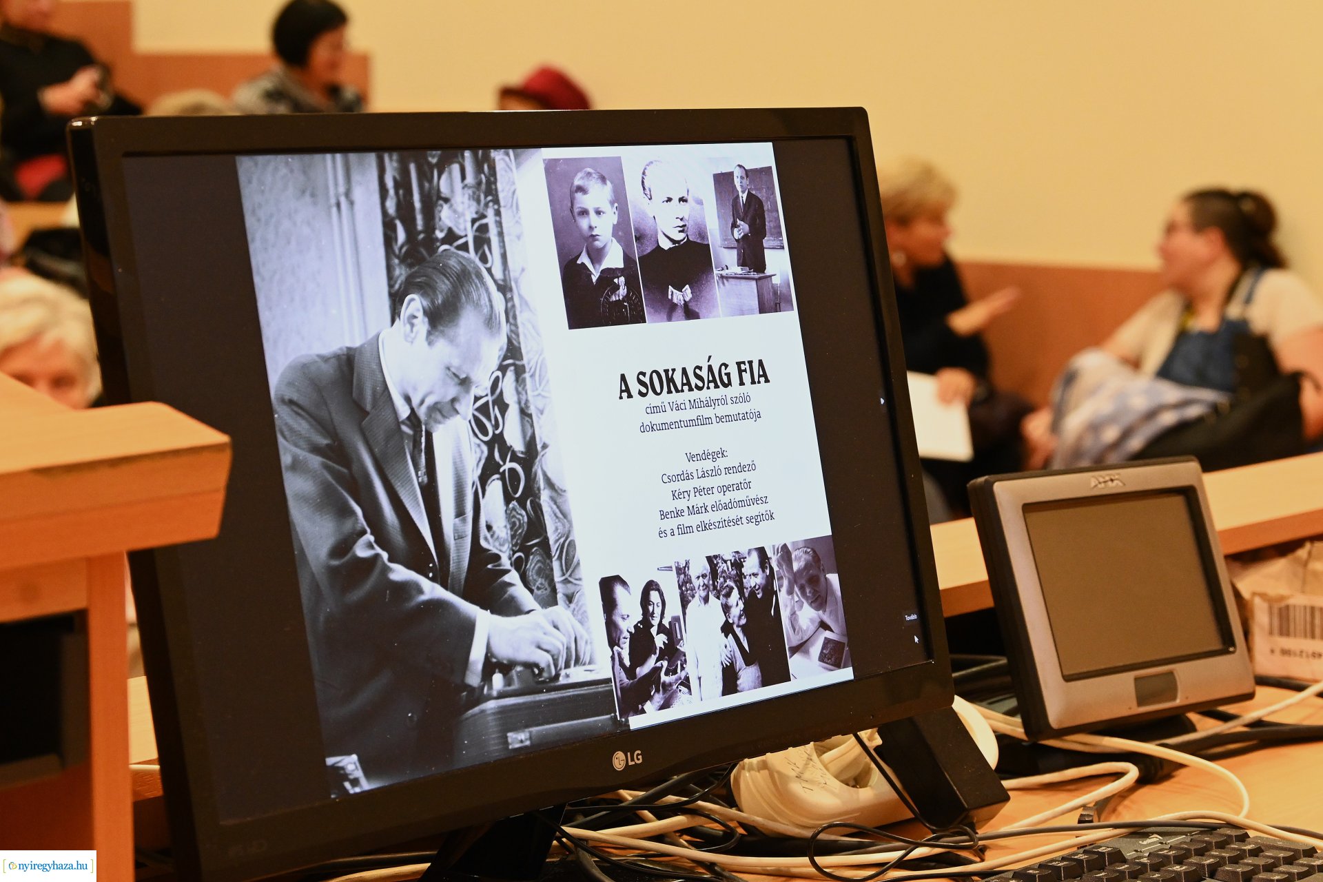 A sokaság fia-filmbemutató a könyvtárban