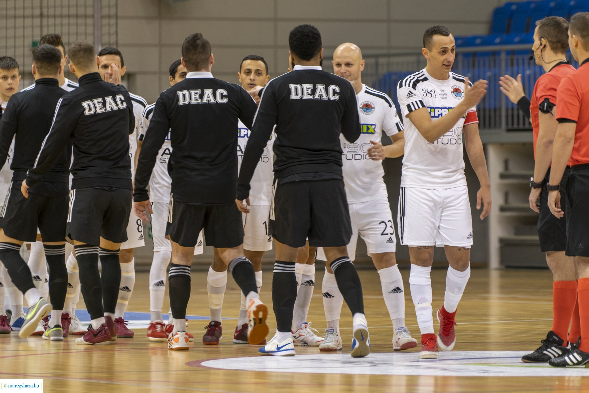Á Studió Futsal Nyíregyháza - DEAC Futsal mérkőzés a Continental Arénában