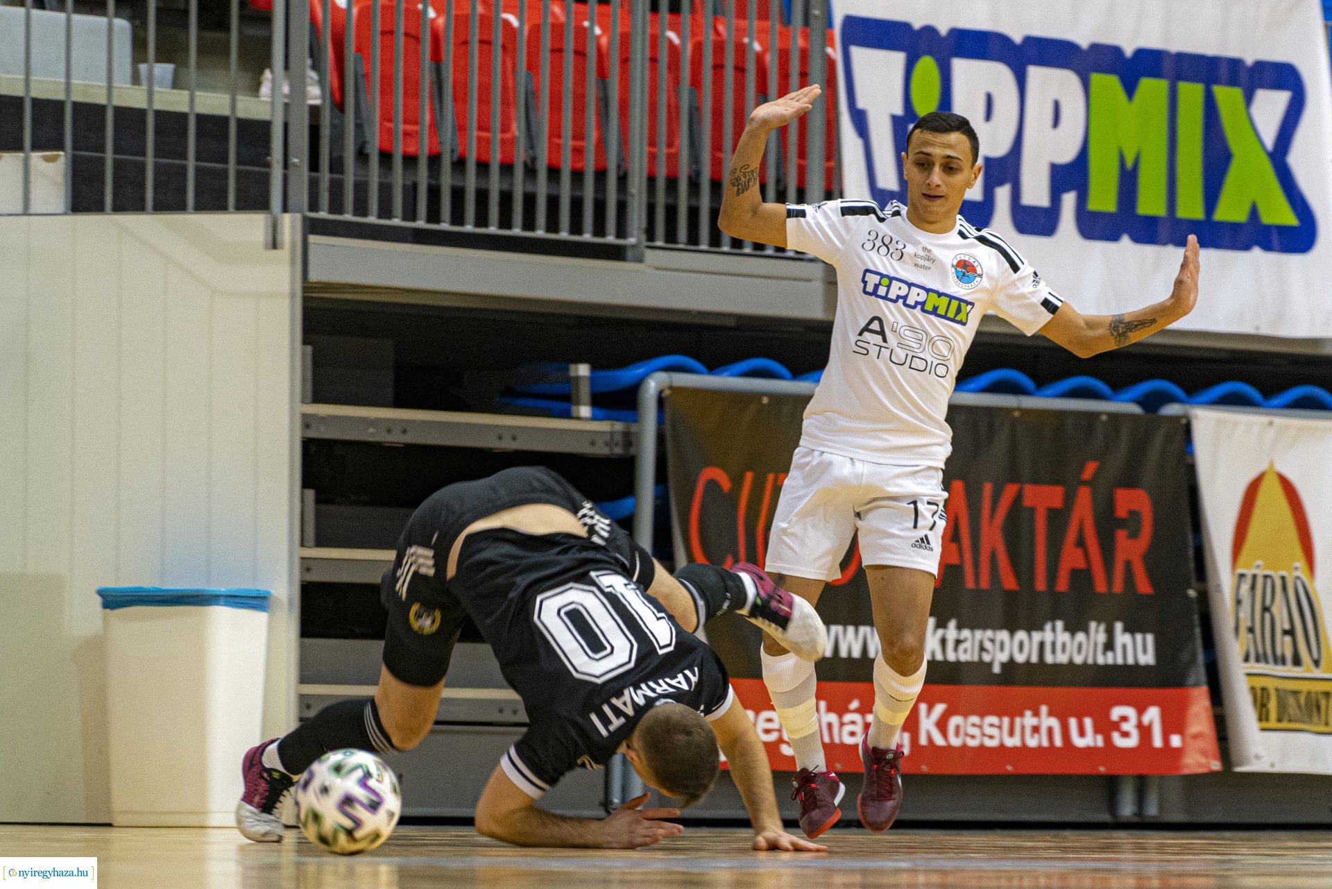Á Studió Futsal Nyíregyháza - DEAC Futsal mérkőzés a Continental Arénában