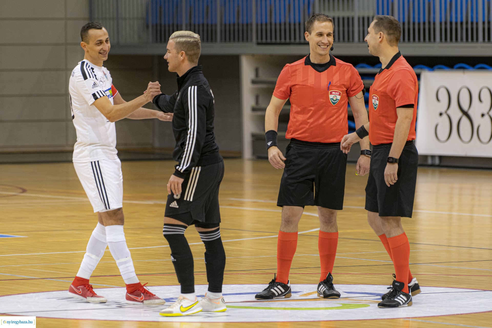 Á Studió Futsal Nyíregyháza - DEAC Futsal mérkőzés a Continental Arénában