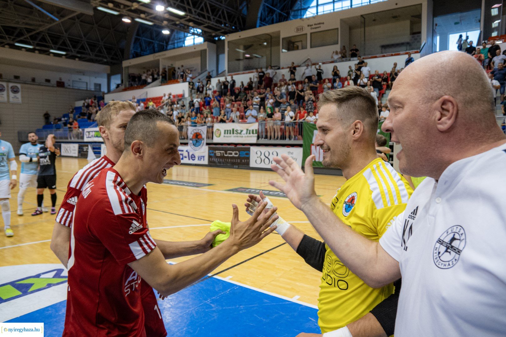 A' Studió Futsal Nyíregyháza megszerezte a bronzérmet - Így ünnepeltek a játékosok a mérkőzést követően