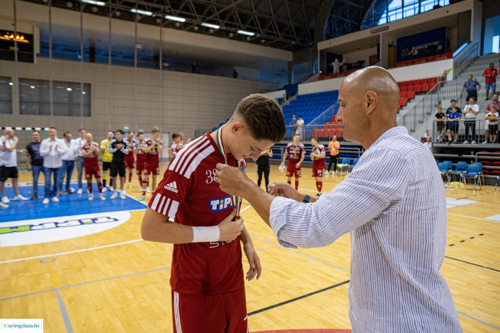 A' Studió Futsal Nyíregyháza megszerezte a bronzérmet - Így ünnepeltek a játékosok a mérkőzést követően