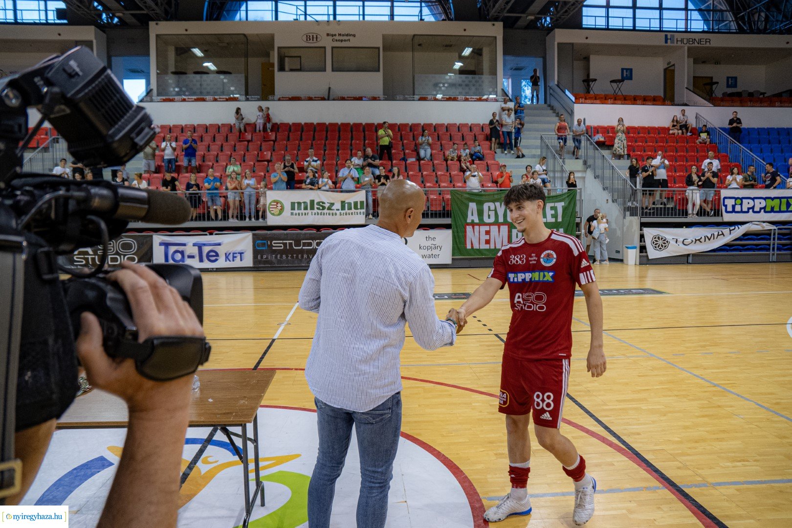 A' Studió Futsal Nyíregyháza megszerezte a bronzérmet - Így ünnepeltek a játékosok a mérkőzést követően