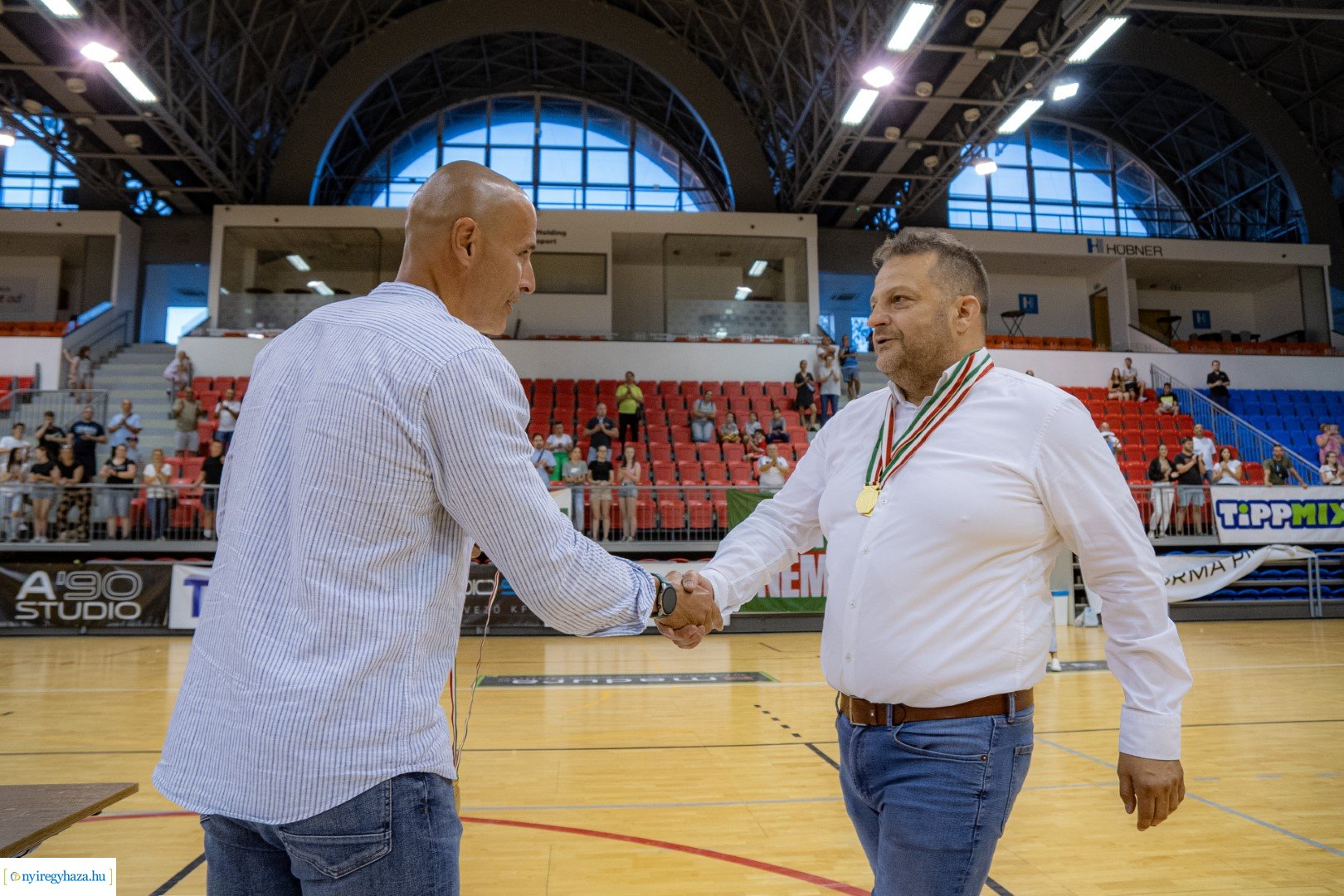 A' Studió Futsal Nyíregyháza megszerezte a bronzérmet - Így ünnepeltek a játékosok a mérkőzést követően