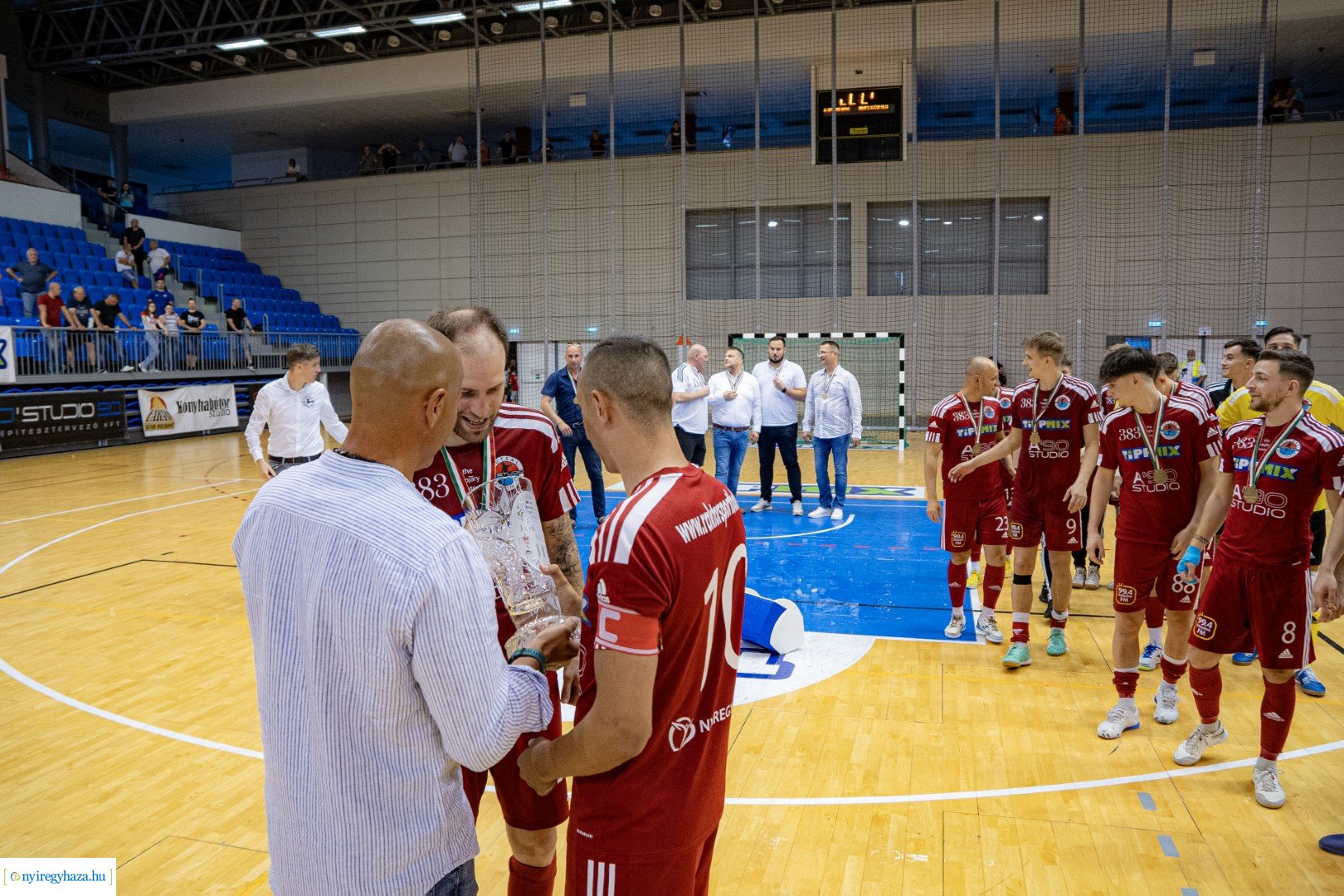 A' Studió Futsal Nyíregyháza megszerezte a bronzérmet - Így ünnepeltek a játékosok a mérkőzést követően