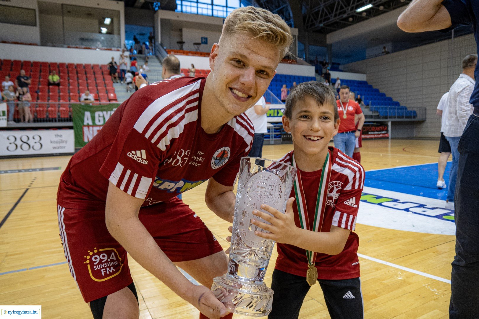 A' Studió Futsal Nyíregyháza megszerezte a bronzérmet - Így ünnepeltek a játékosok a mérkőzést követően