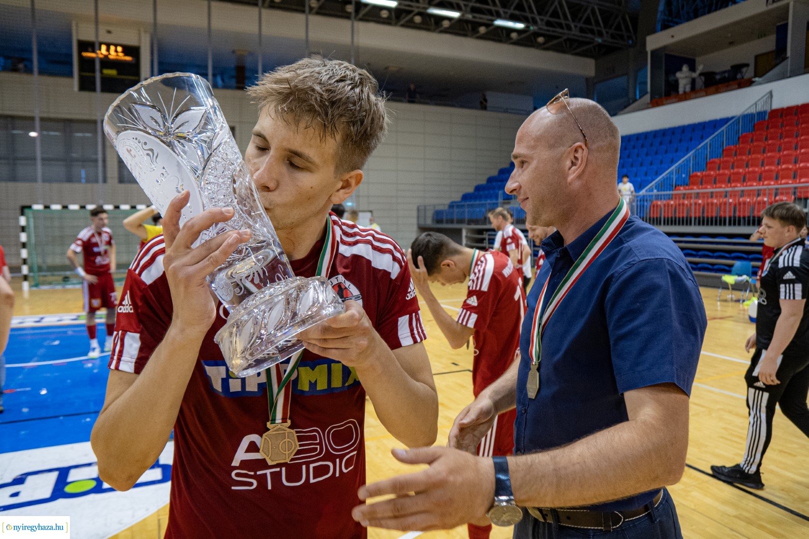 A' Studió Futsal Nyíregyháza megszerezte a bronzérmet - Így ünnepeltek a játékosok a mérkőzést követően