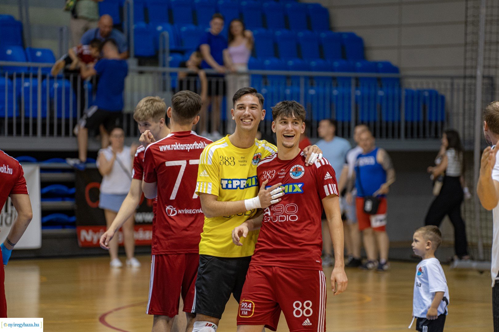 A' Studió Futsal Nyíregyháza megszerezte a bronzérmet - Így ünnepeltek a játékosok a mérkőzést követően