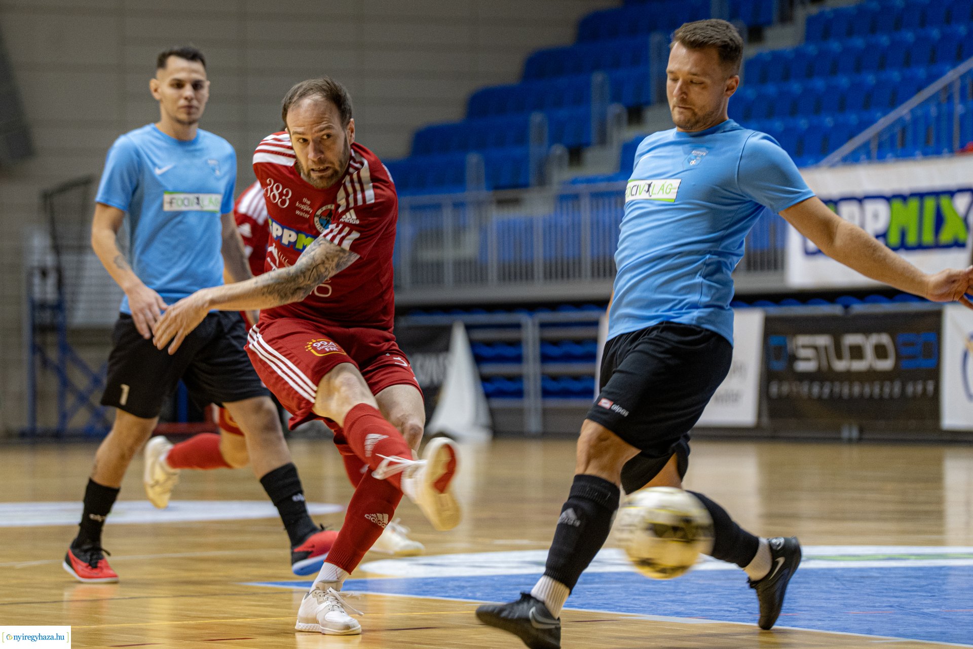 A' Studió Futsal Nyíregyháza vs. Nyírség FC Futsal mérkőzés a Continental Arénában
