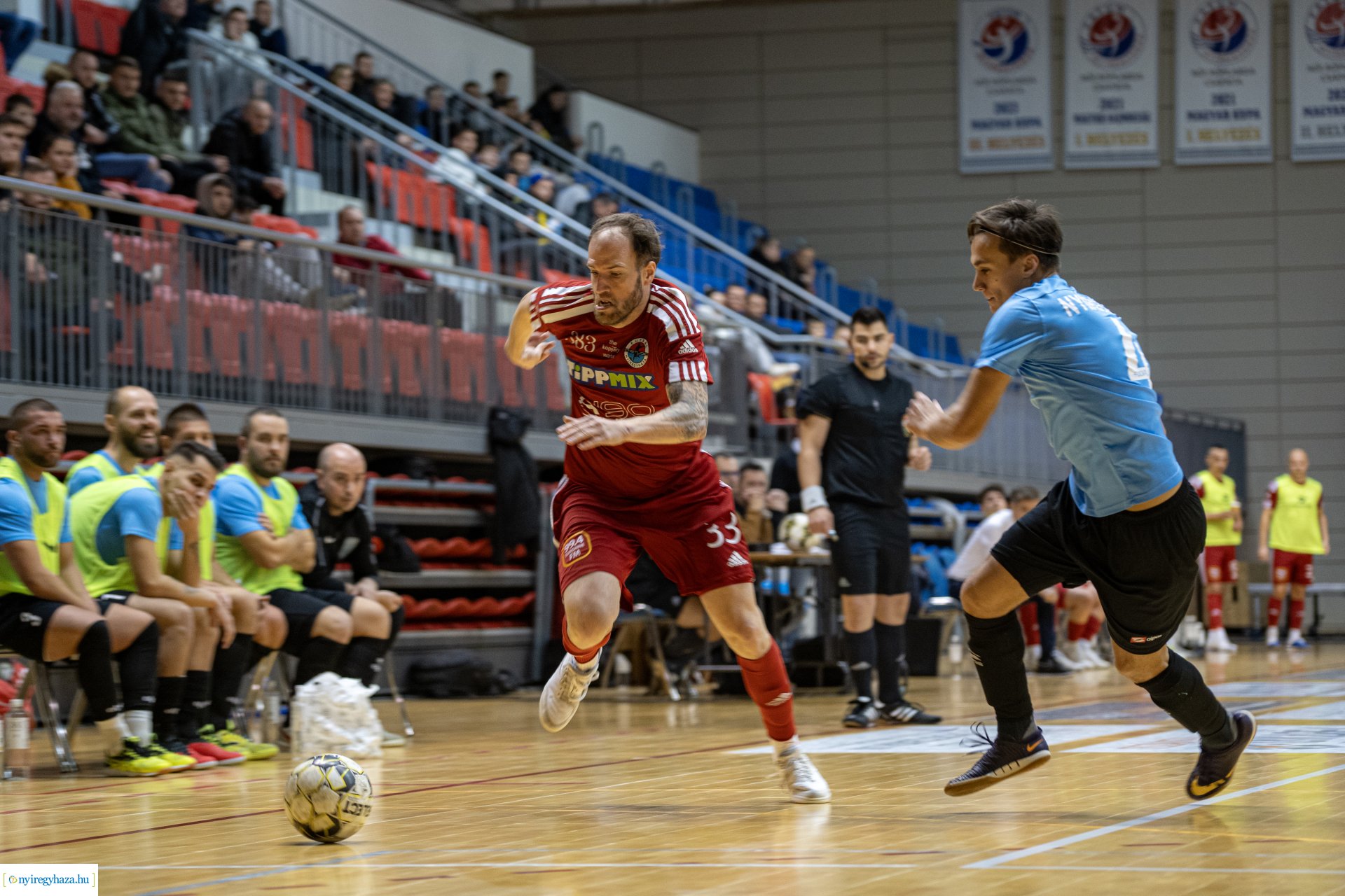 A' Studió Futsal Nyíregyháza vs. Nyírség FC Futsal mérkőzés a Continental Arénában