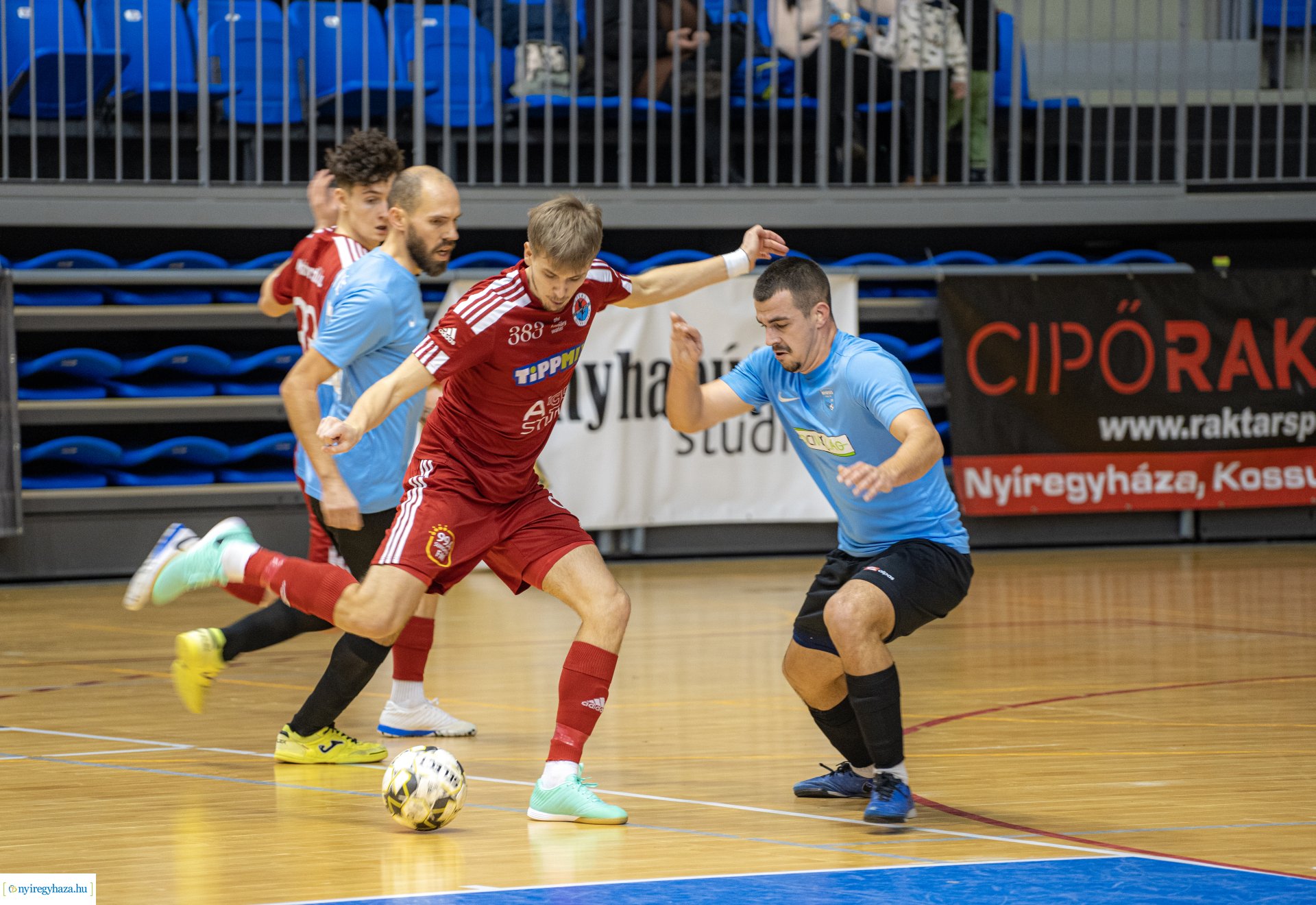 A' Studió Futsal Nyíregyháza vs. Nyírség FC Futsal mérkőzés a Continental Arénában