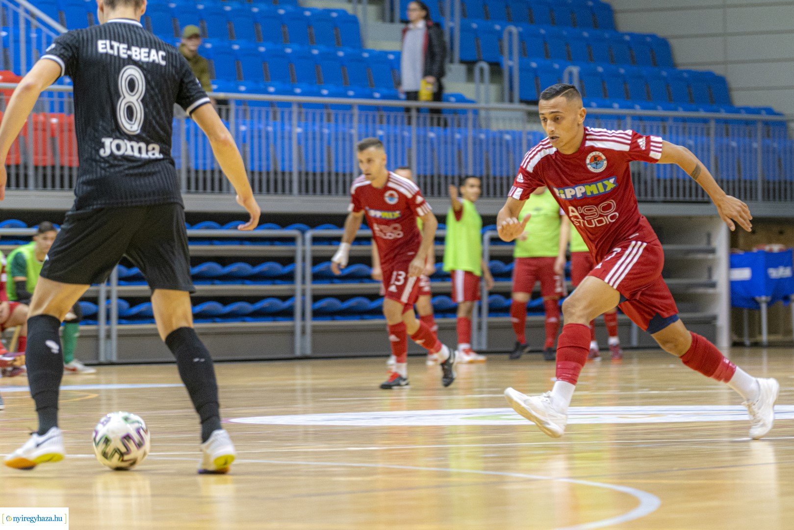 A STUDIO Nyíregyháza - ELTE-BEAC Budapest Futsal mérkőzés a Continental Arénában