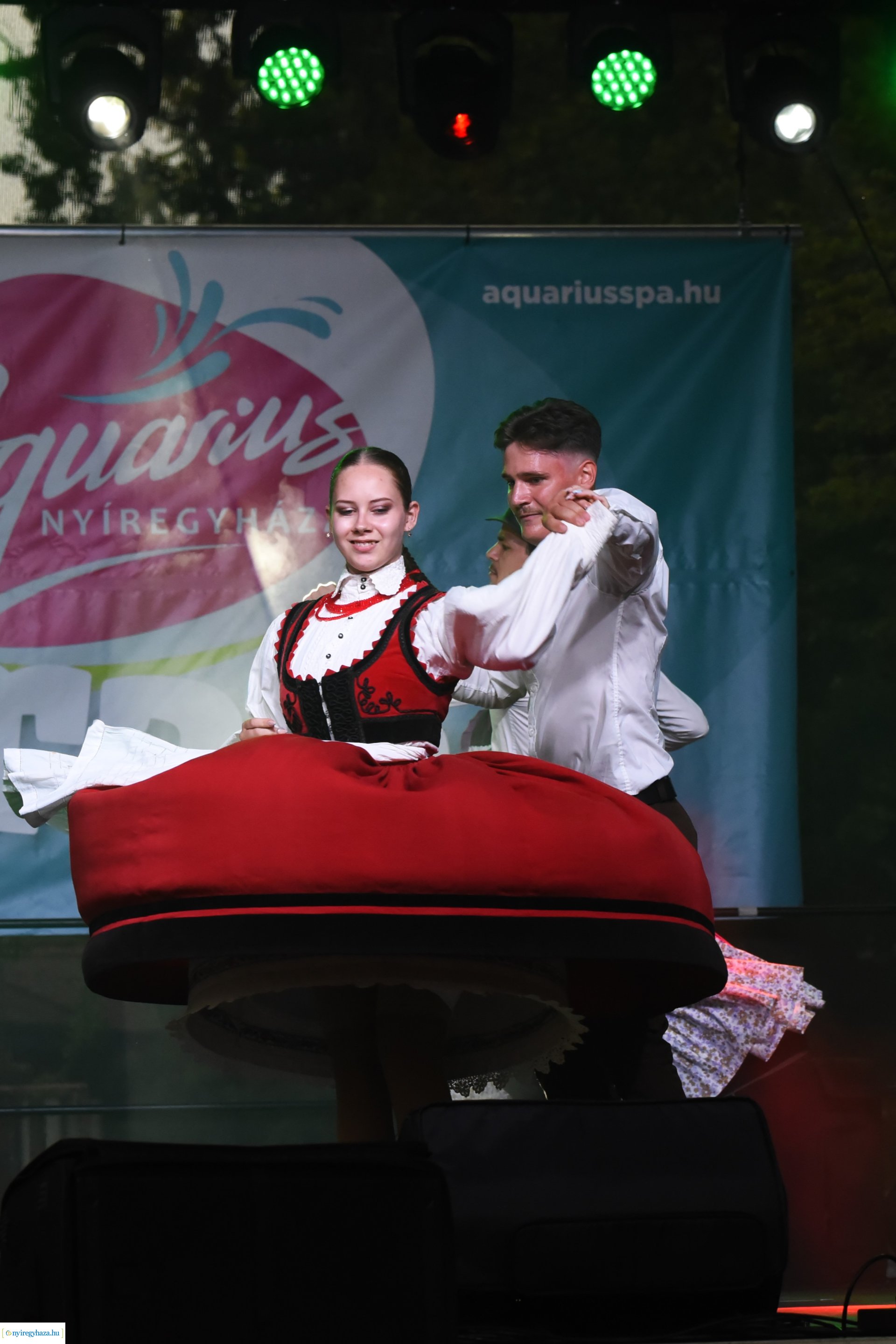 A Szabolcs Néptáncegyüttes a SóstóSerFeszten