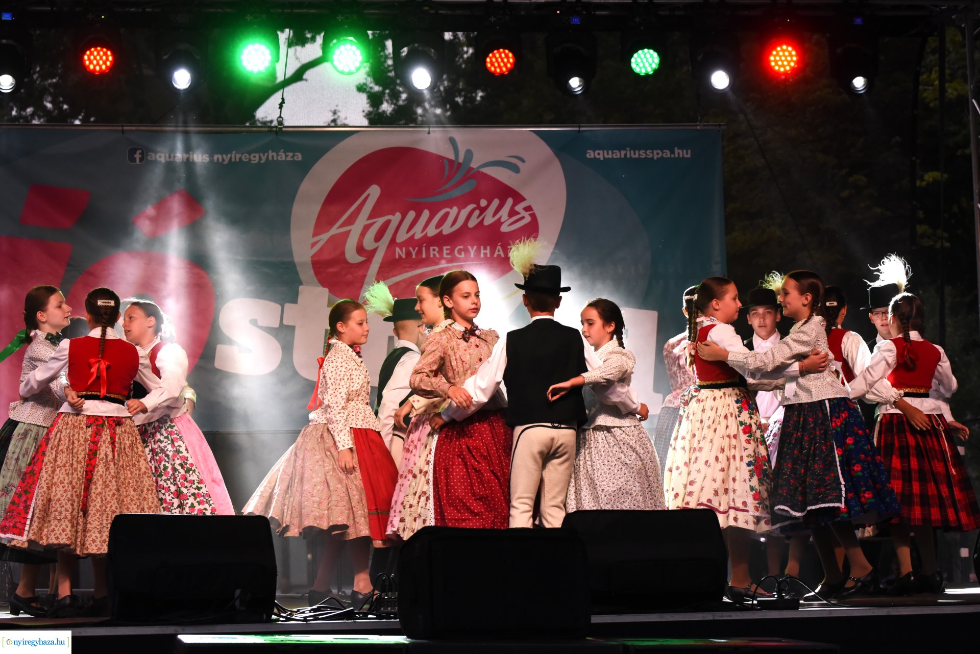 A Szabolcs Néptáncegyüttes a SóstóSerFeszten