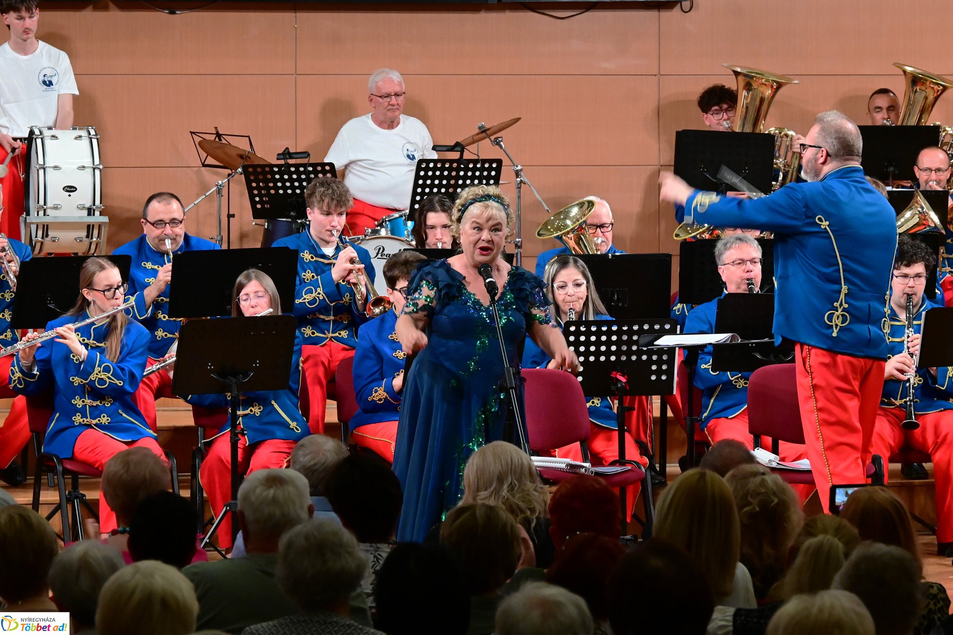 A Szabolcsi Koncert Fúvószenekar Operettgálája sztárvendégekkel
