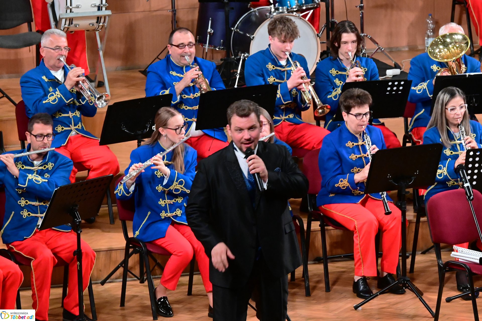 A Szabolcsi Koncert Fúvószenekar Operettgálája sztárvendégekkel