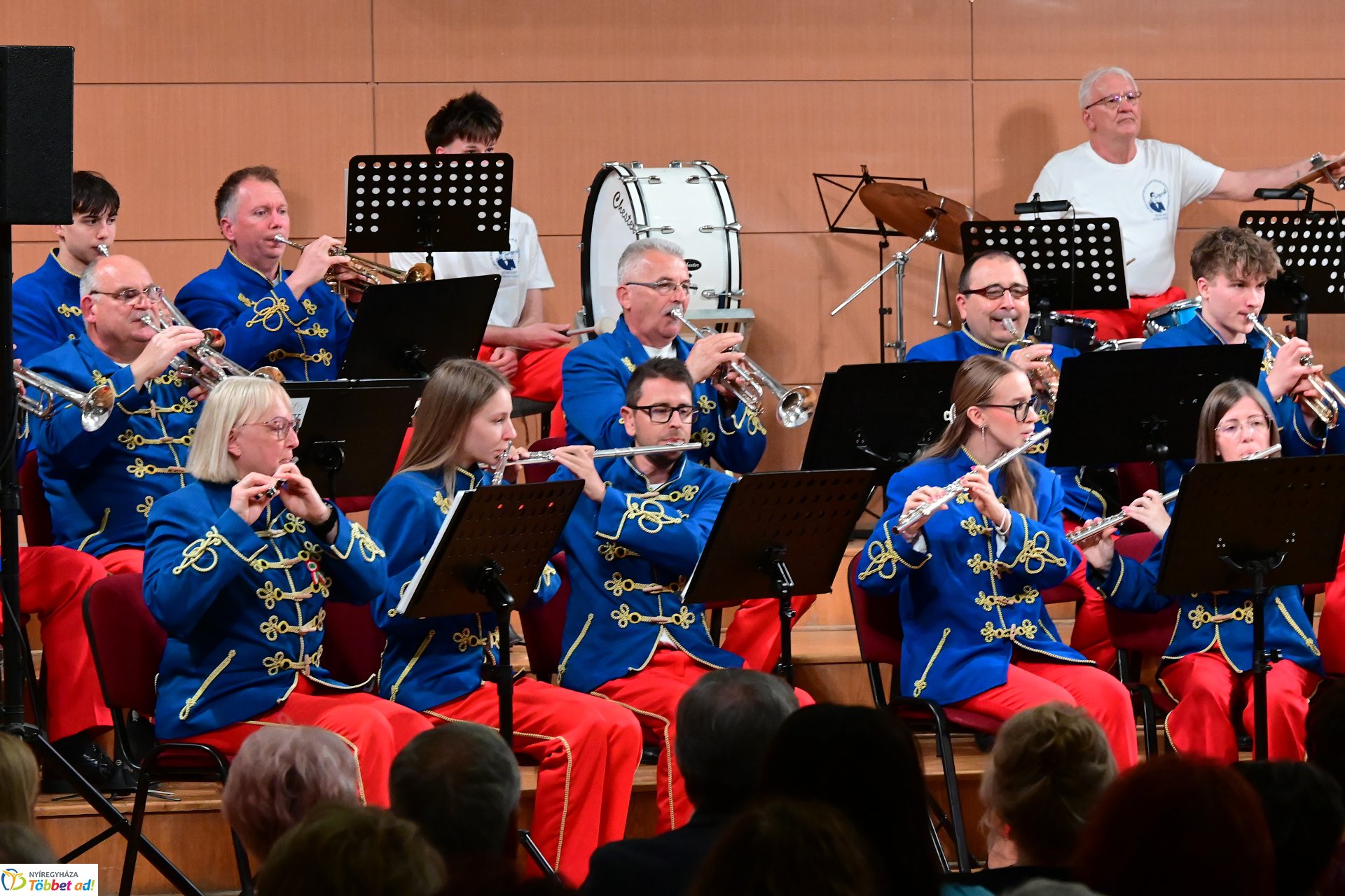 A Szabolcsi Koncert Fúvószenekar Operettgálája sztárvendégekkel