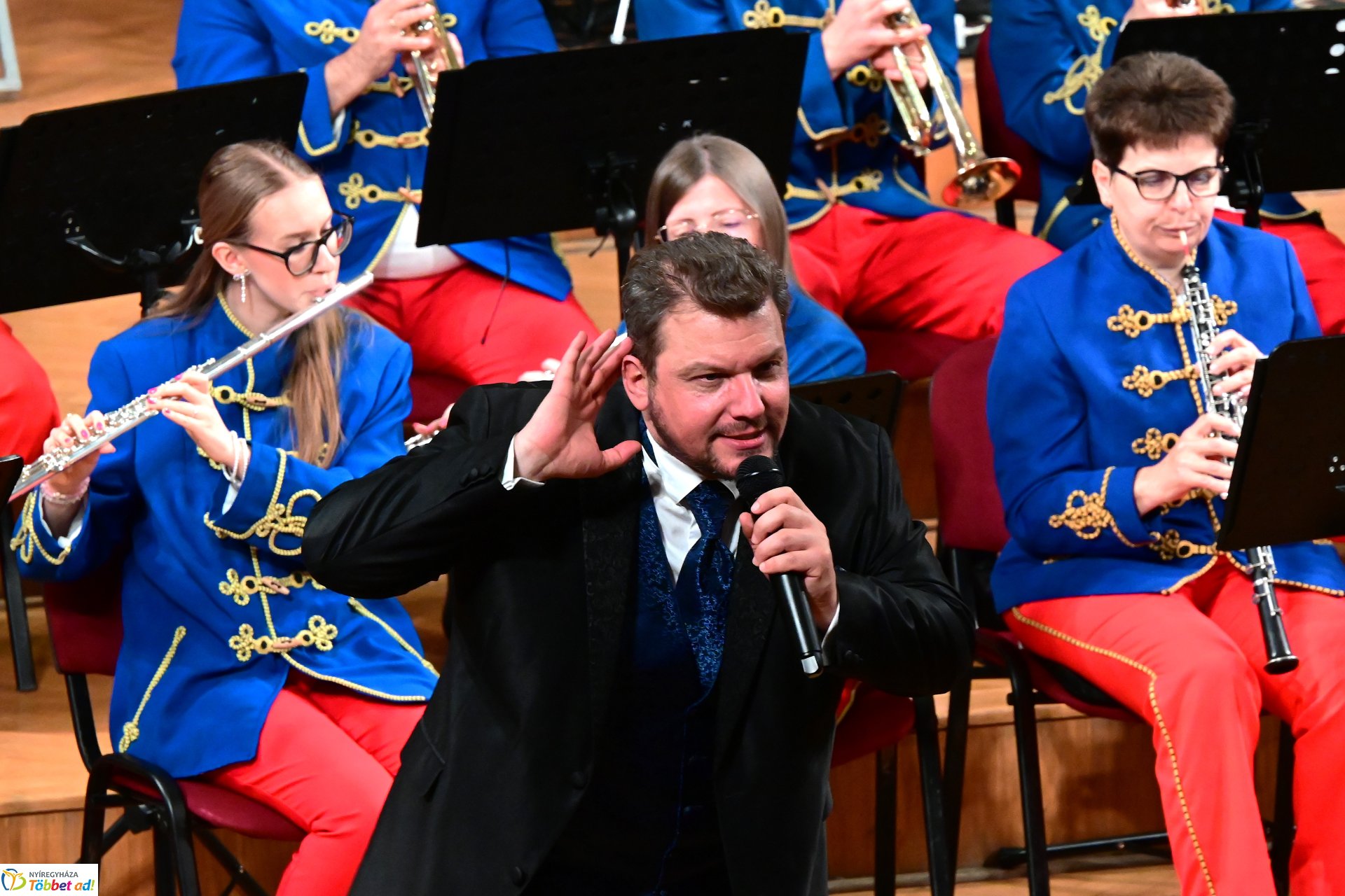 A Szabolcsi Koncert Fúvószenekar Operettgálája sztárvendégekkel