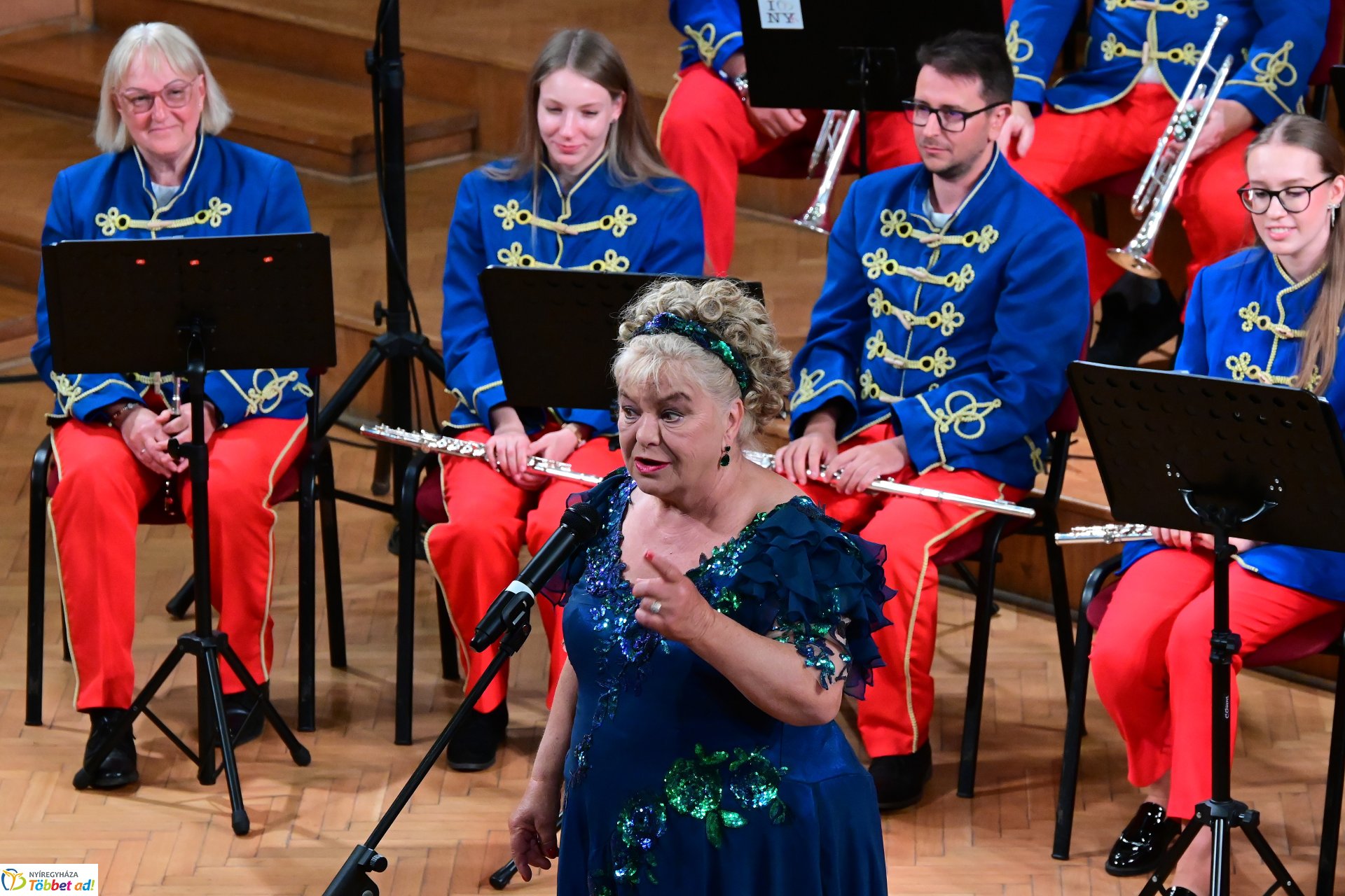 A Szabolcsi Koncert Fúvószenekar Operettgálája sztárvendégekkel