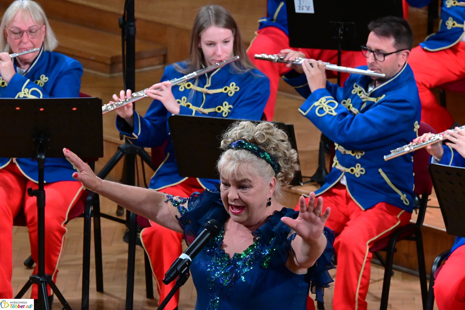 A Szabolcsi Koncert Fúvószenekar Operettgálája sztárvendégekkel