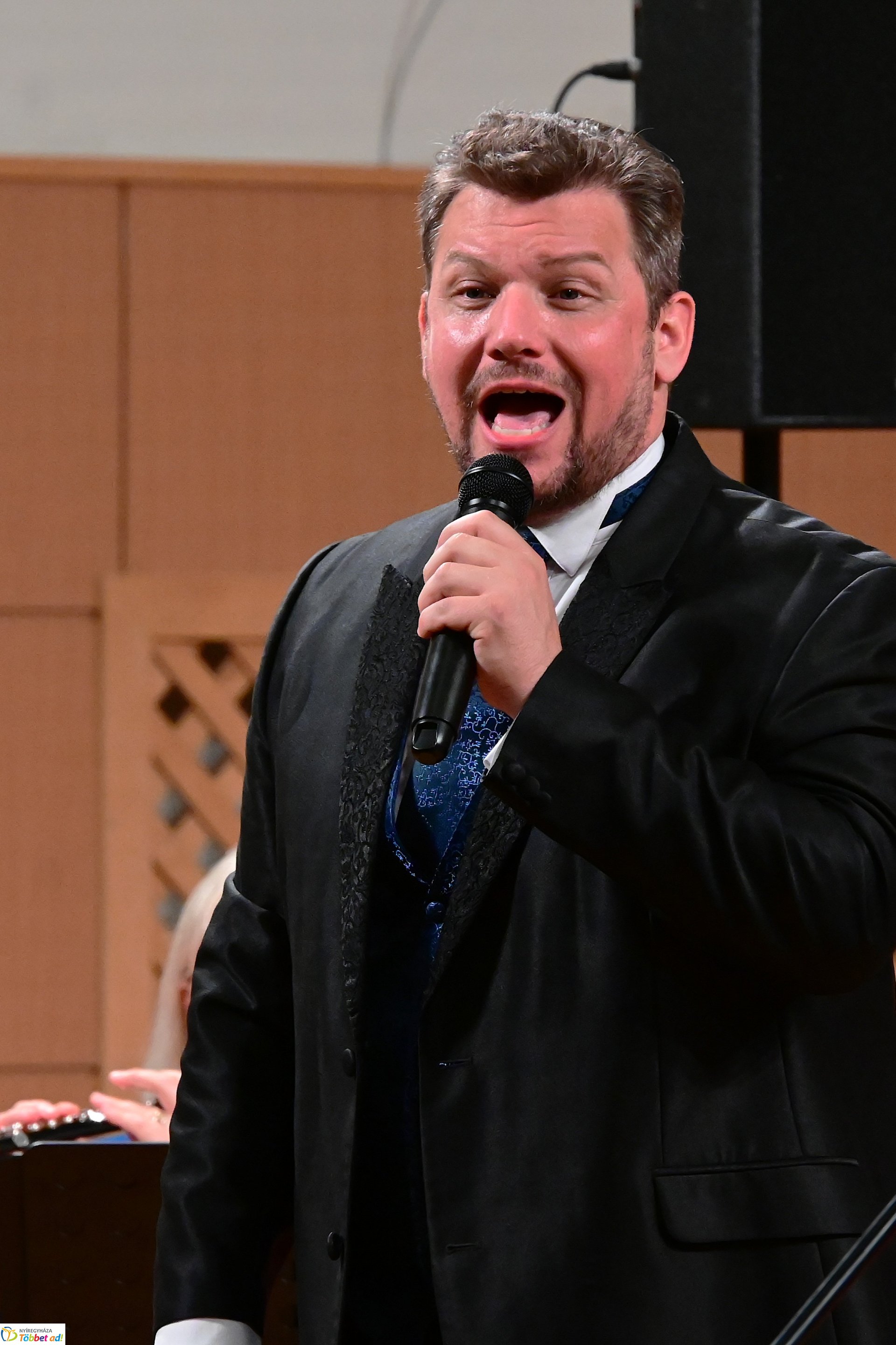 A Szabolcsi Koncert Fúvószenekar Operettgálája sztárvendégekkel