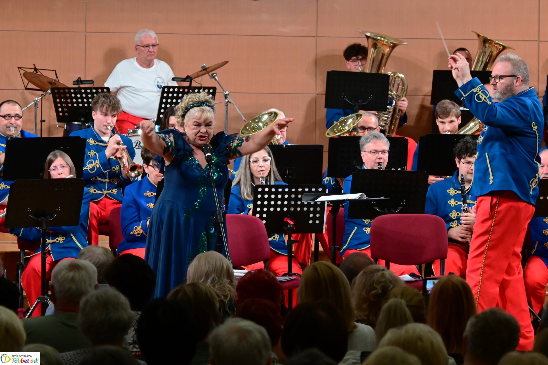A Szabolcsi Koncert Fúvószenekar Operettgálája sztárvendégekkel