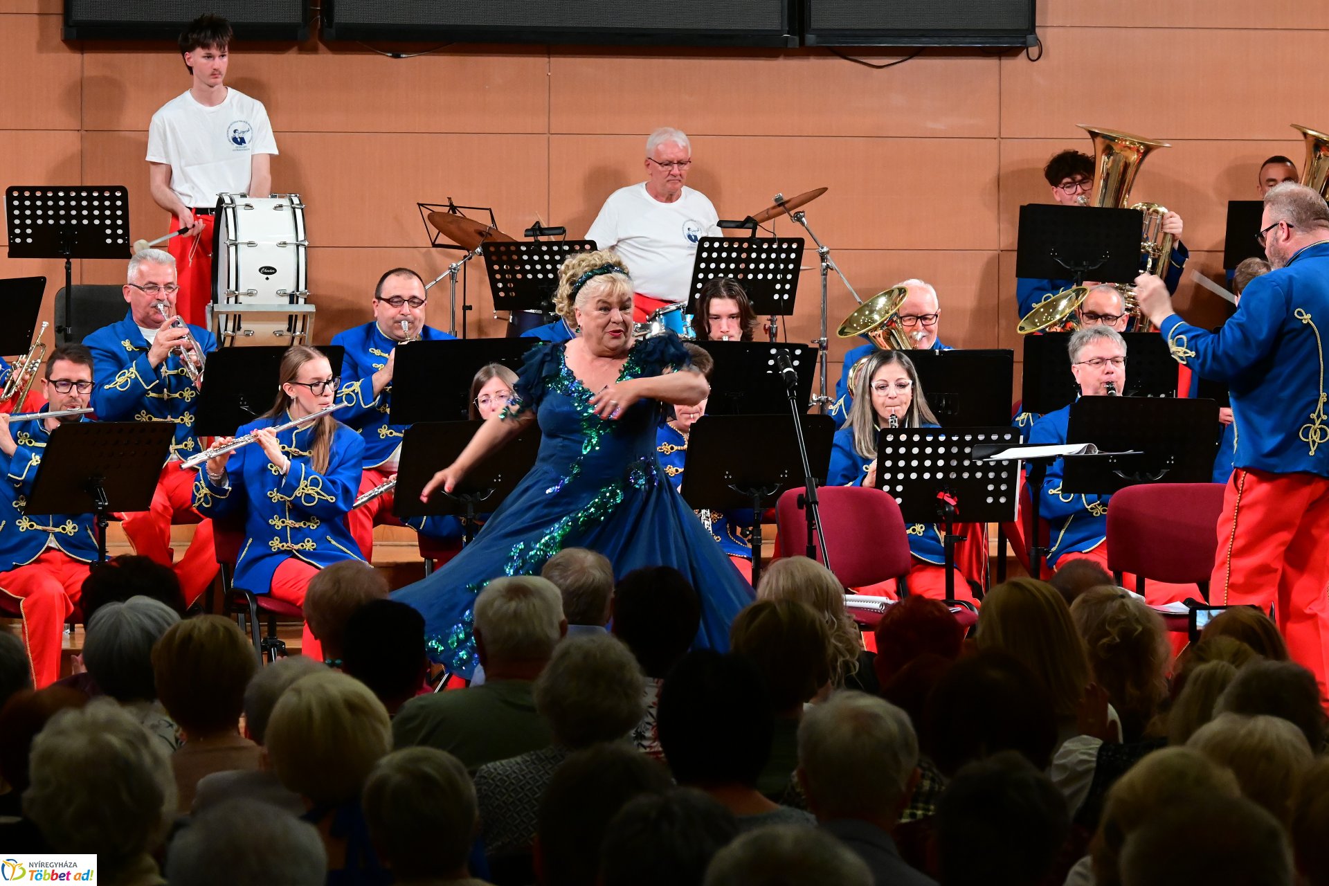 A Szabolcsi Koncert Fúvószenekar Operettgálája sztárvendégekkel