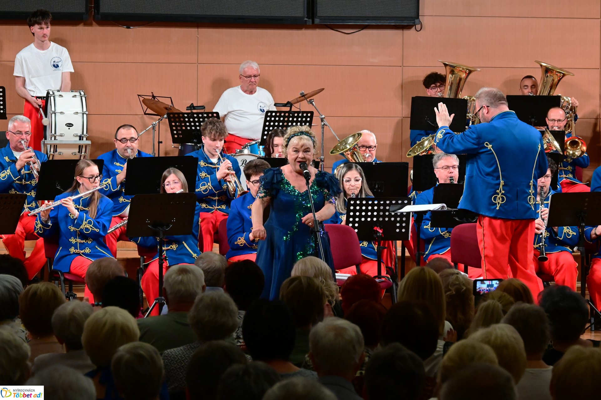 A Szabolcsi Koncert Fúvószenekar Operettgálája sztárvendégekkel