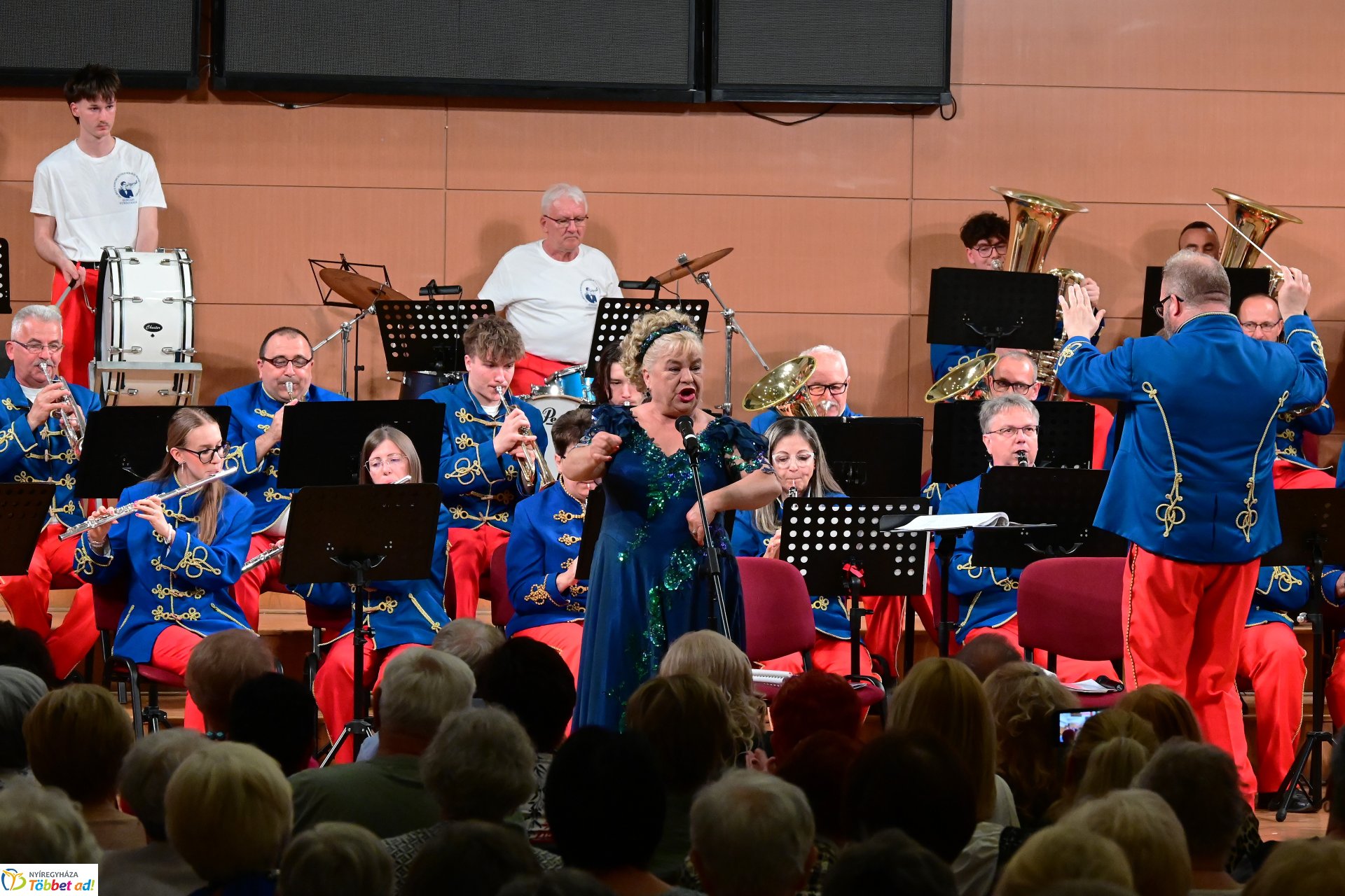 A Szabolcsi Koncert Fúvószenekar Operettgálája sztárvendégekkel