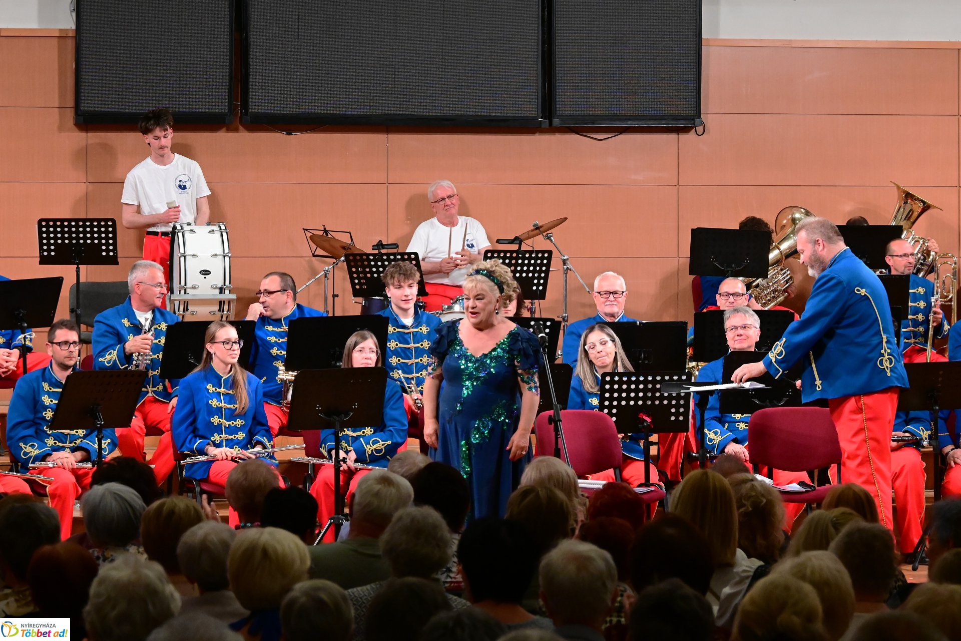 A Szabolcsi Koncert Fúvószenekar Operettgálája sztárvendégekkel