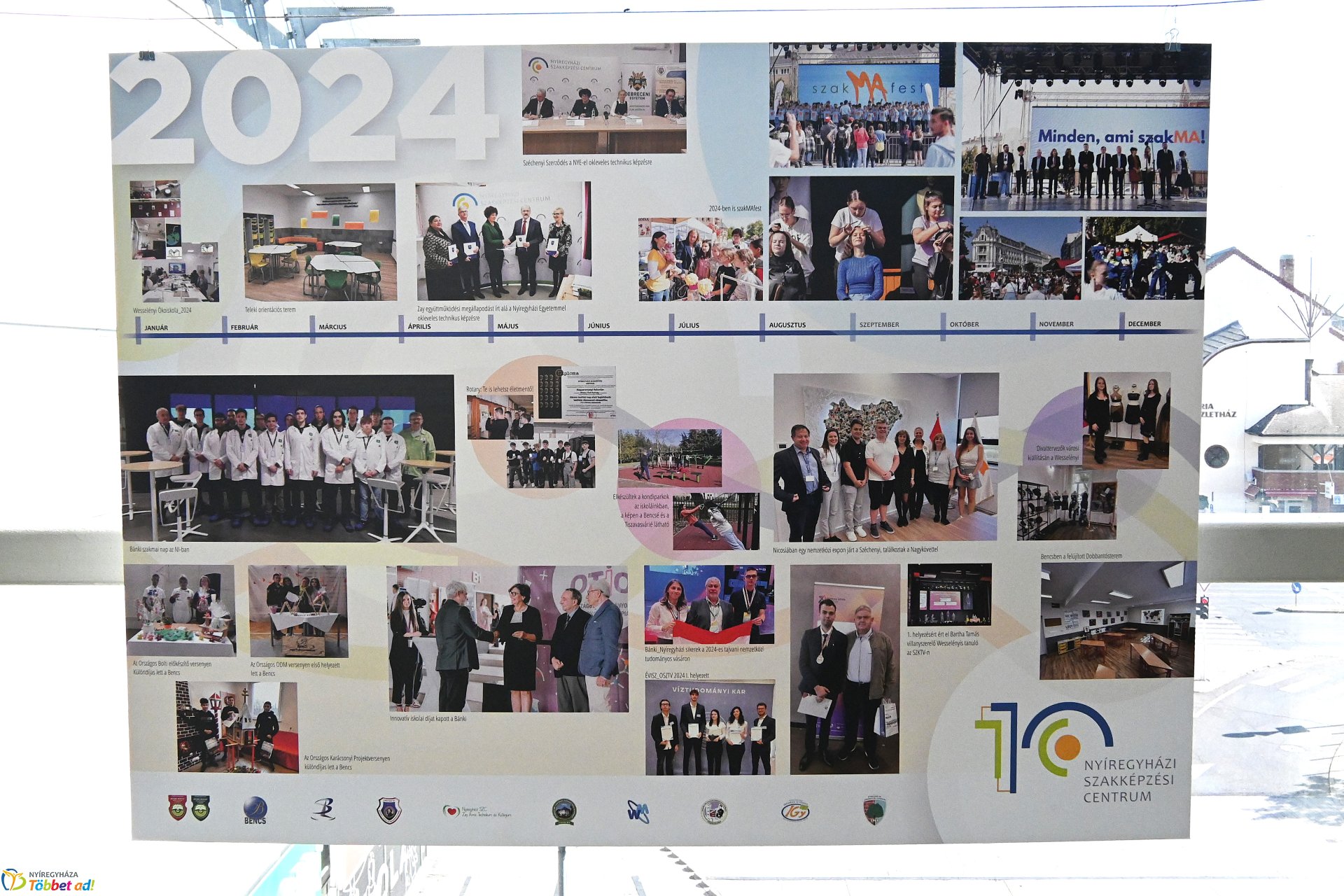 A Szakképzési Centrum idővonal kiállítása a Korzó Bevásárlóközpontban megtekinthető