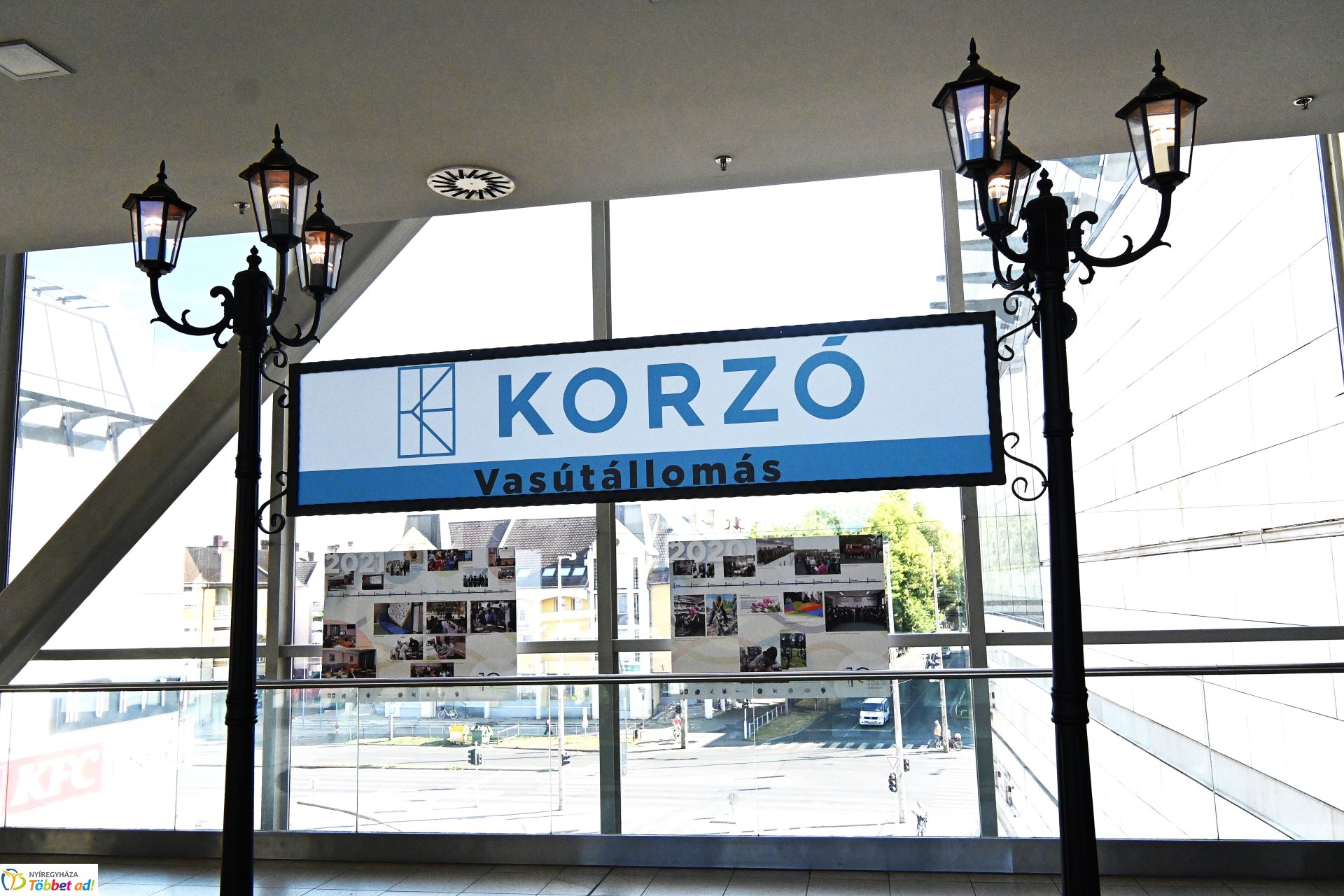 A Szakképzési Centrum idővonal kiállítása a Korzó Bevásárlóközpontban megtekinthető